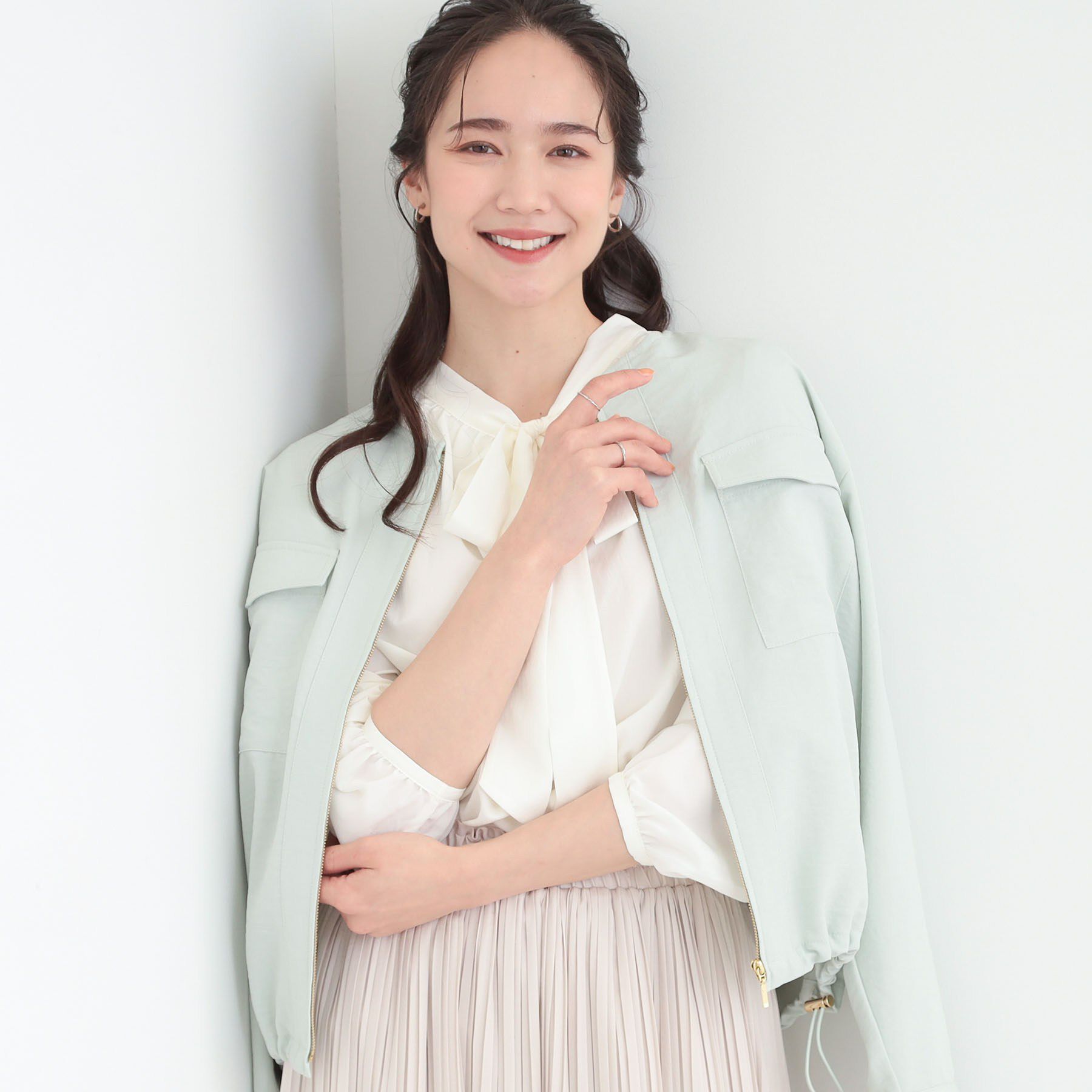 SHOO･LA･RUE「【S-LL】サッと羽織れてきれい　フラップポケットノーカラーブルゾン」|ブルゾン・スタジャン|ミントグリーン(02