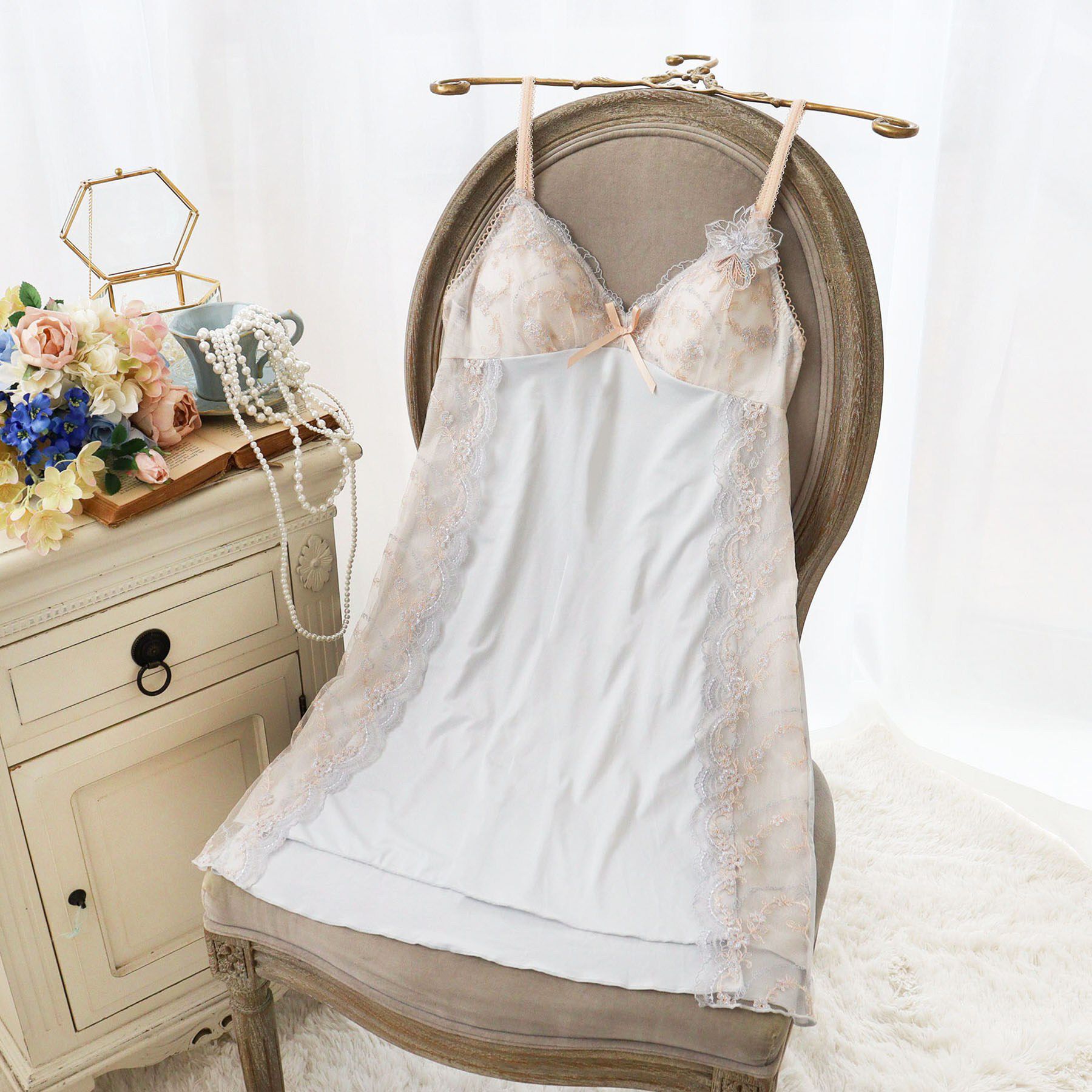 Risa Magli「アルベルタ カップ付スリップ」|キャミソール|ライトグレー(011