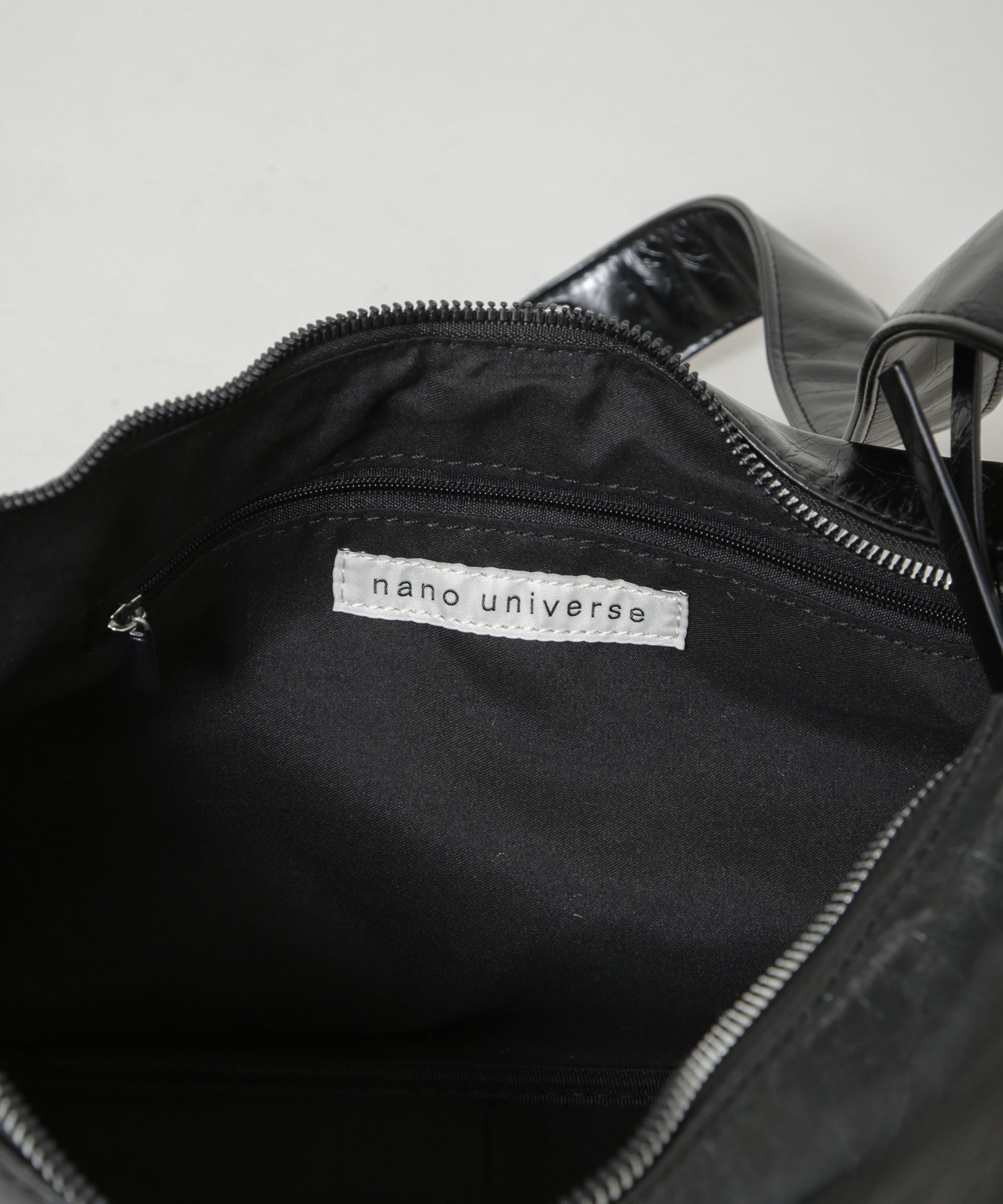 nano･universe「ベルトディテールラウンドショルダーバッグ」|ショルダー・メッセンジャー|