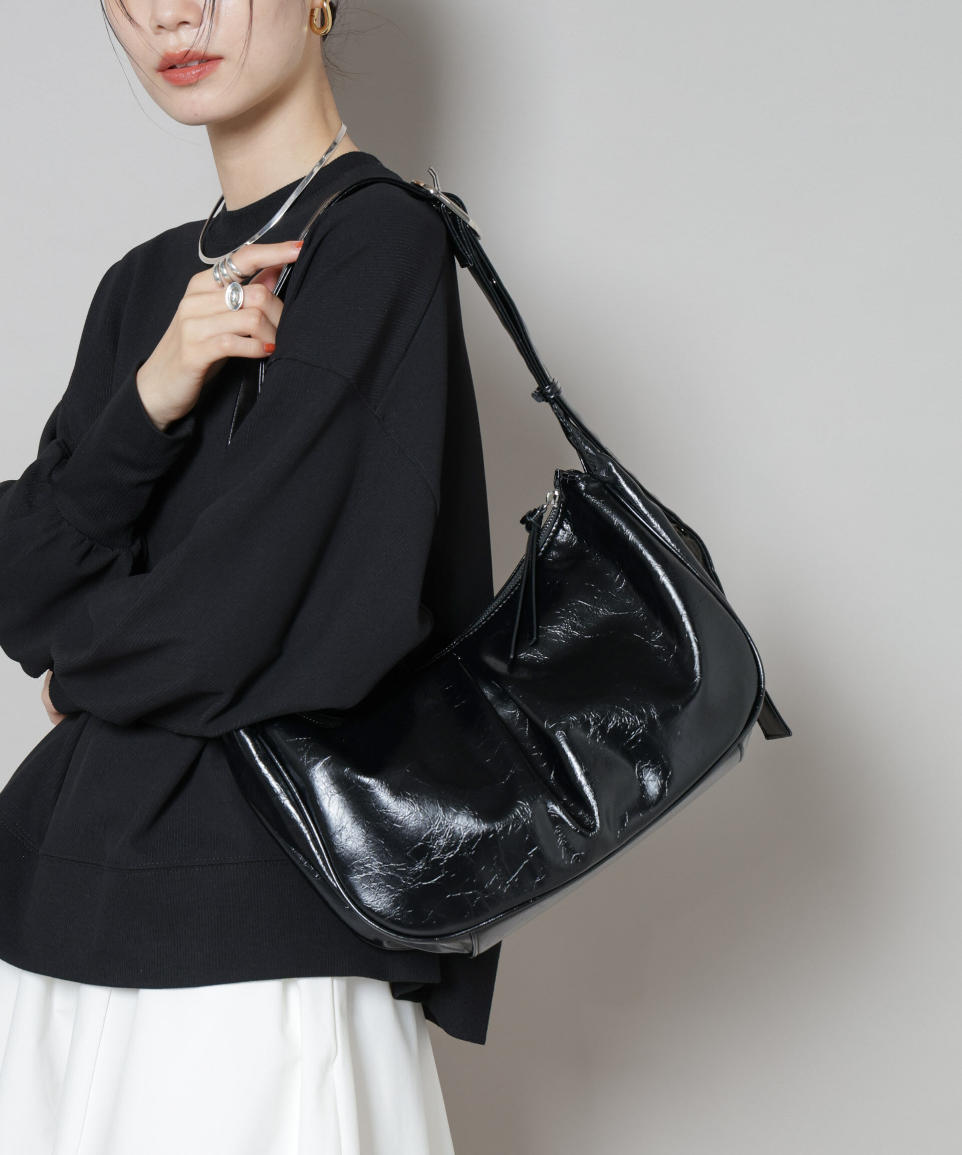 nano･universe「ベルトディテールラウンドショルダーバッグ」|ショルダー・メッセンジャー|