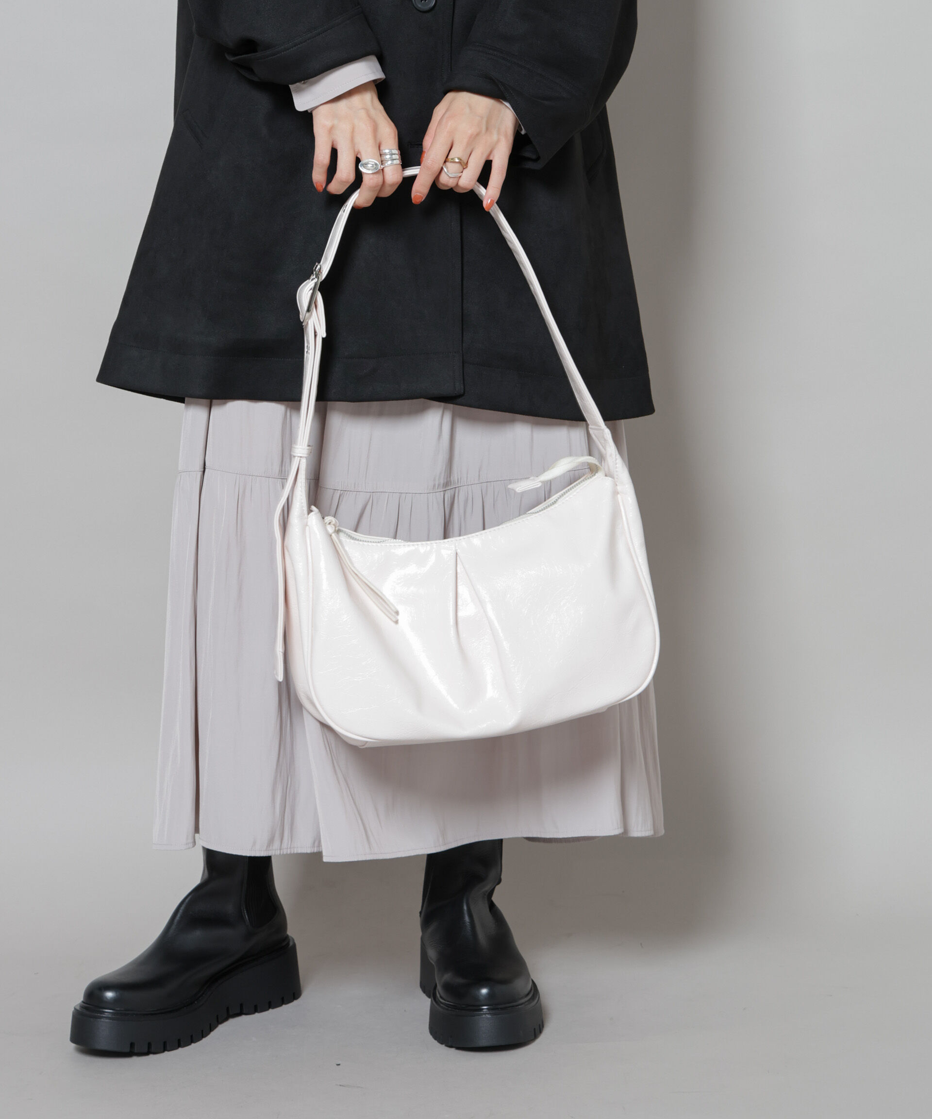 nano･universe「ベルトディテールラウンドショルダーバッグ」|ショルダー・メッセンジャー|