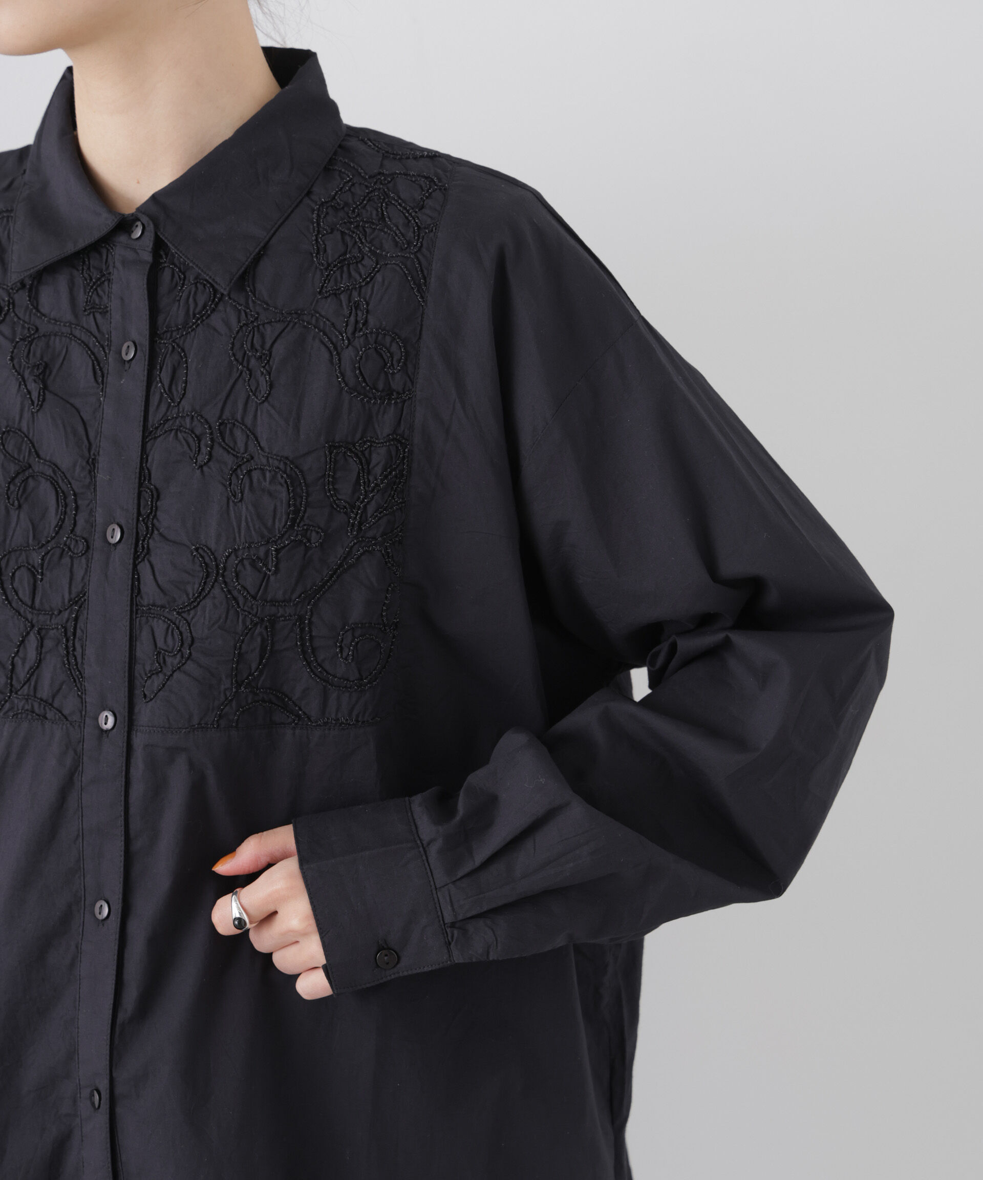 nano･universe「made in INDIA エンブロイダリーヨークシャツ」|シャツ・ブラウス|