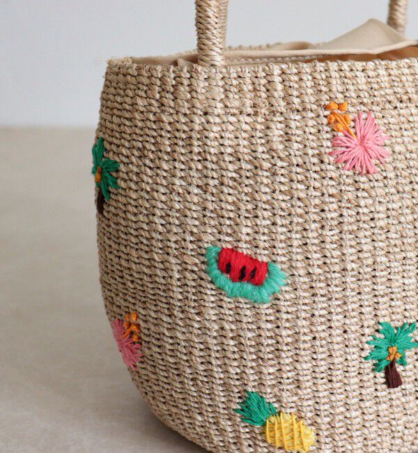 fredy emue「【BAGMATI/バグマティ】モチーフ刺繍ラウンドアバカバッグ」|かごバッグ|