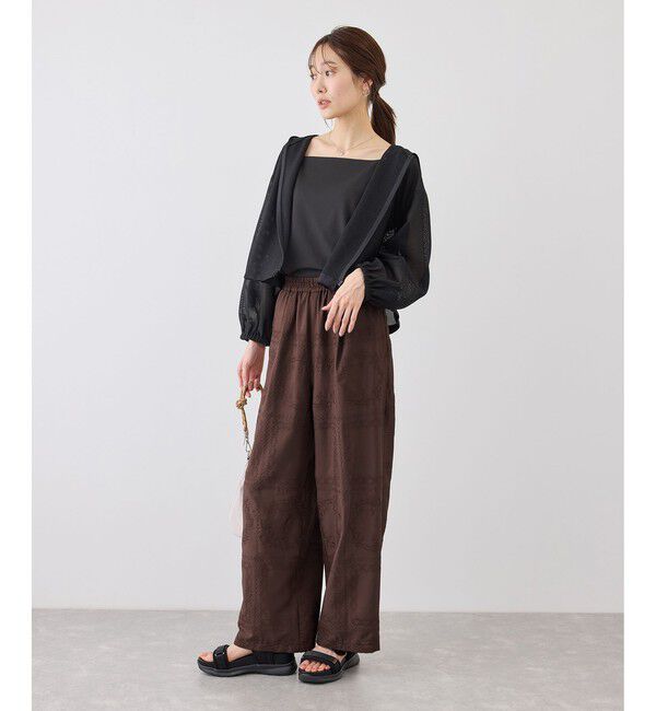 Rope&rsquo;Picnic「スクエア刺繍イージーワイドパンツ」|チノ|