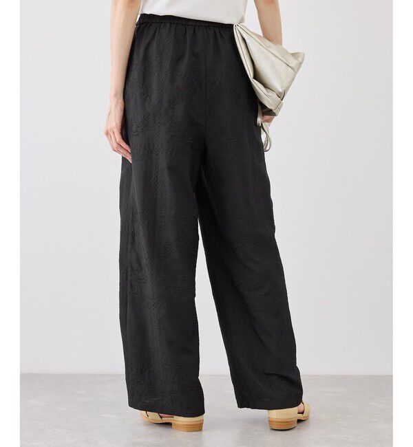 Rope&rsquo;Picnic「スクエア刺繍イージーワイドパンツ」|チノ|