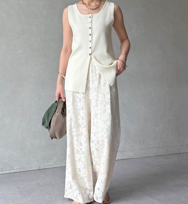  「【WEB限定】フラワーエンブロイダリーイージーパンツ」|チノ|