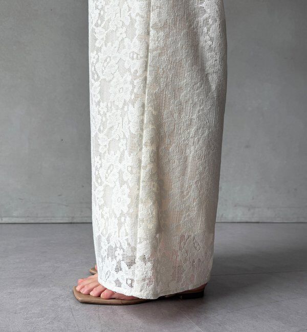  「【WEB限定】フラワーエンブロイダリーイージーパンツ」|チノ|