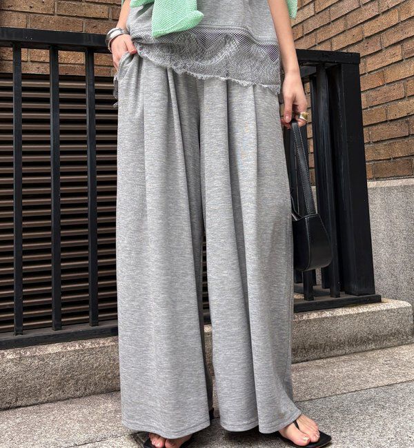  「【セットアップ可能】タックイージーワイドパンツ」|チノ|