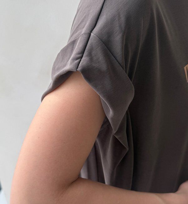  「【セットアップ可能】フロッキー肩タックプリントTEE」|Tシャツ・カットソー|