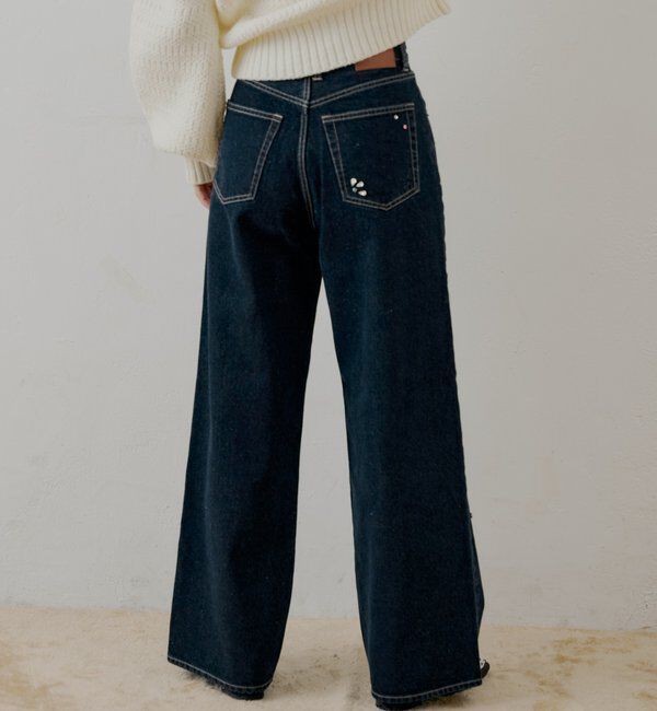  「【SALON by Chico】フラワービジュー付きストレートデニム」|デニム|