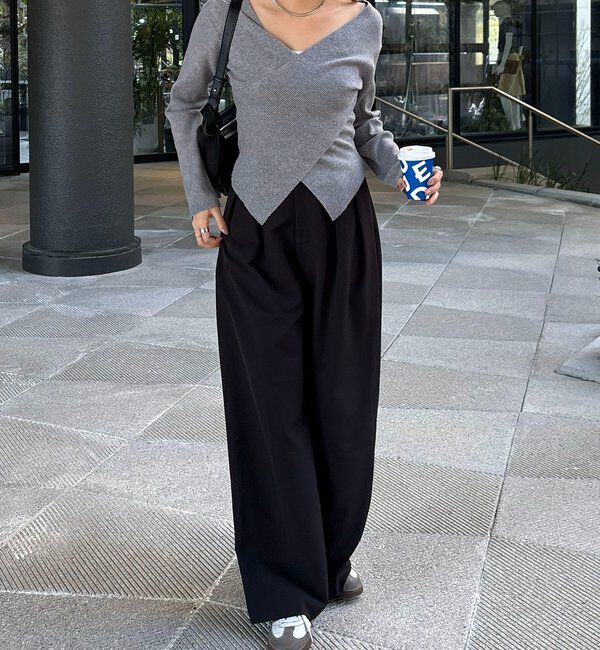  「【新色/ライトベージュ・グレー】クロスVネックニット」|ニット・セーター|