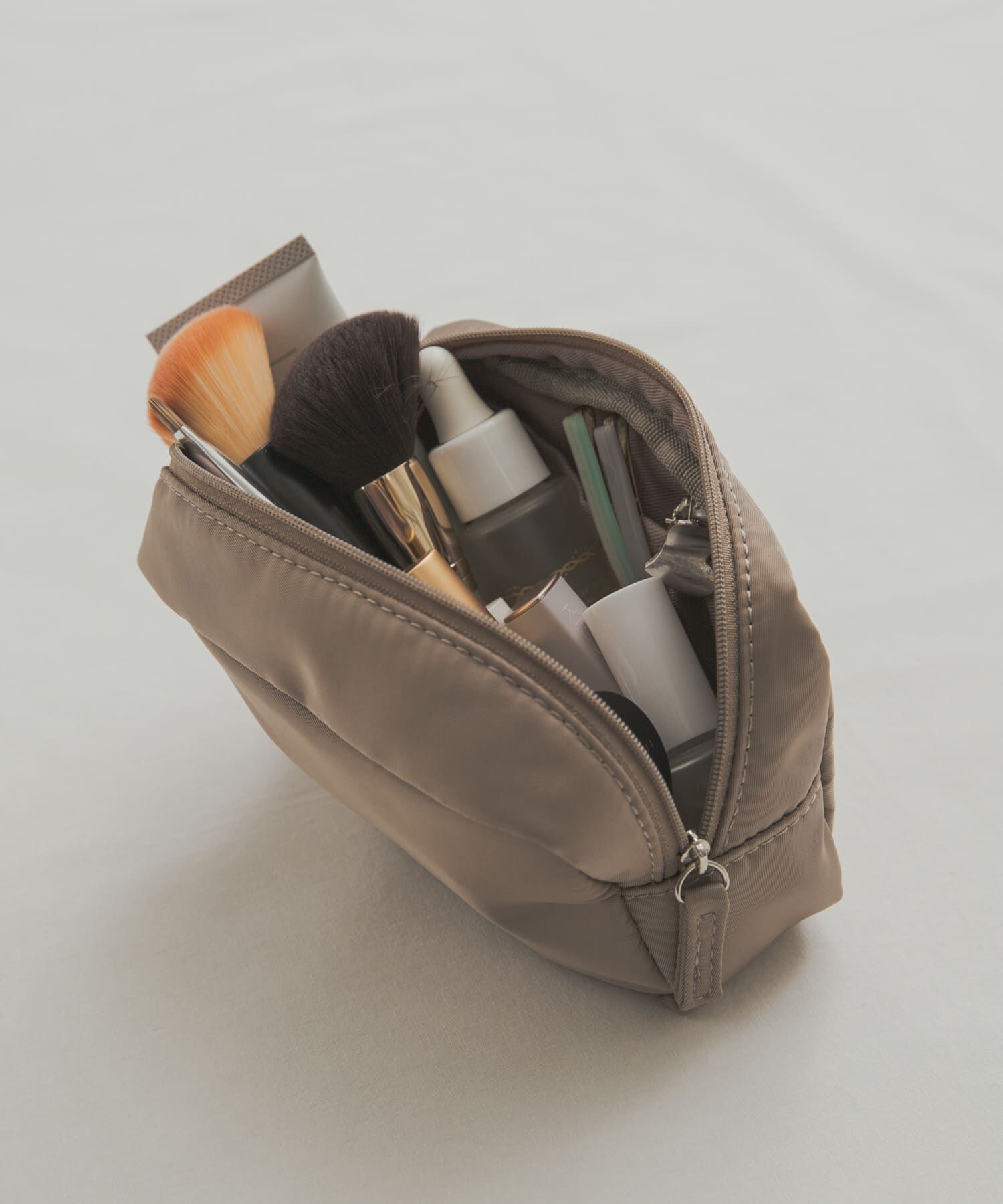 URBAN RESEARCH DOORS「撥水ポーチ大」|ポーチ|