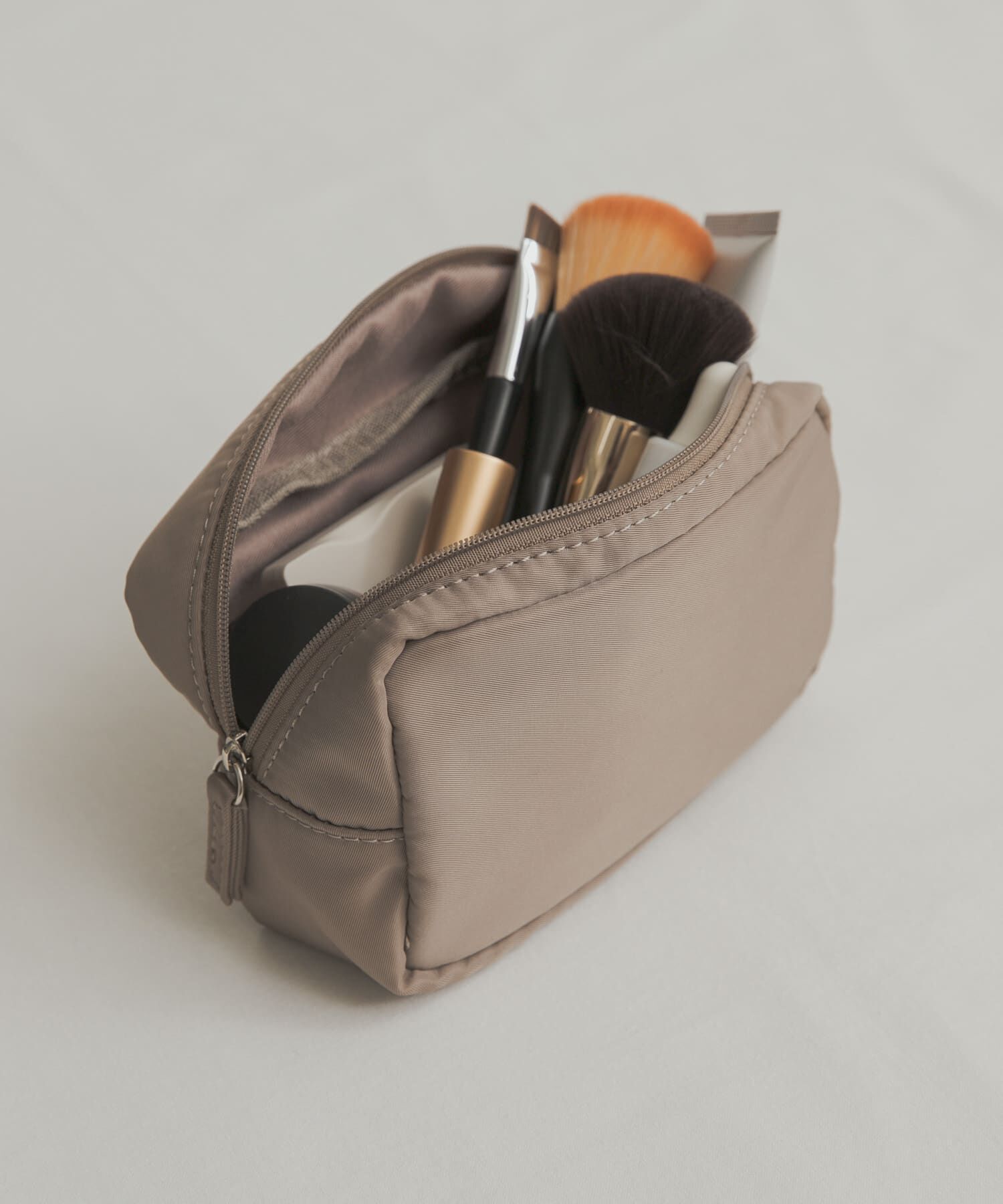 URBAN RESEARCH DOORS「撥水ポーチ大」|ポーチ|