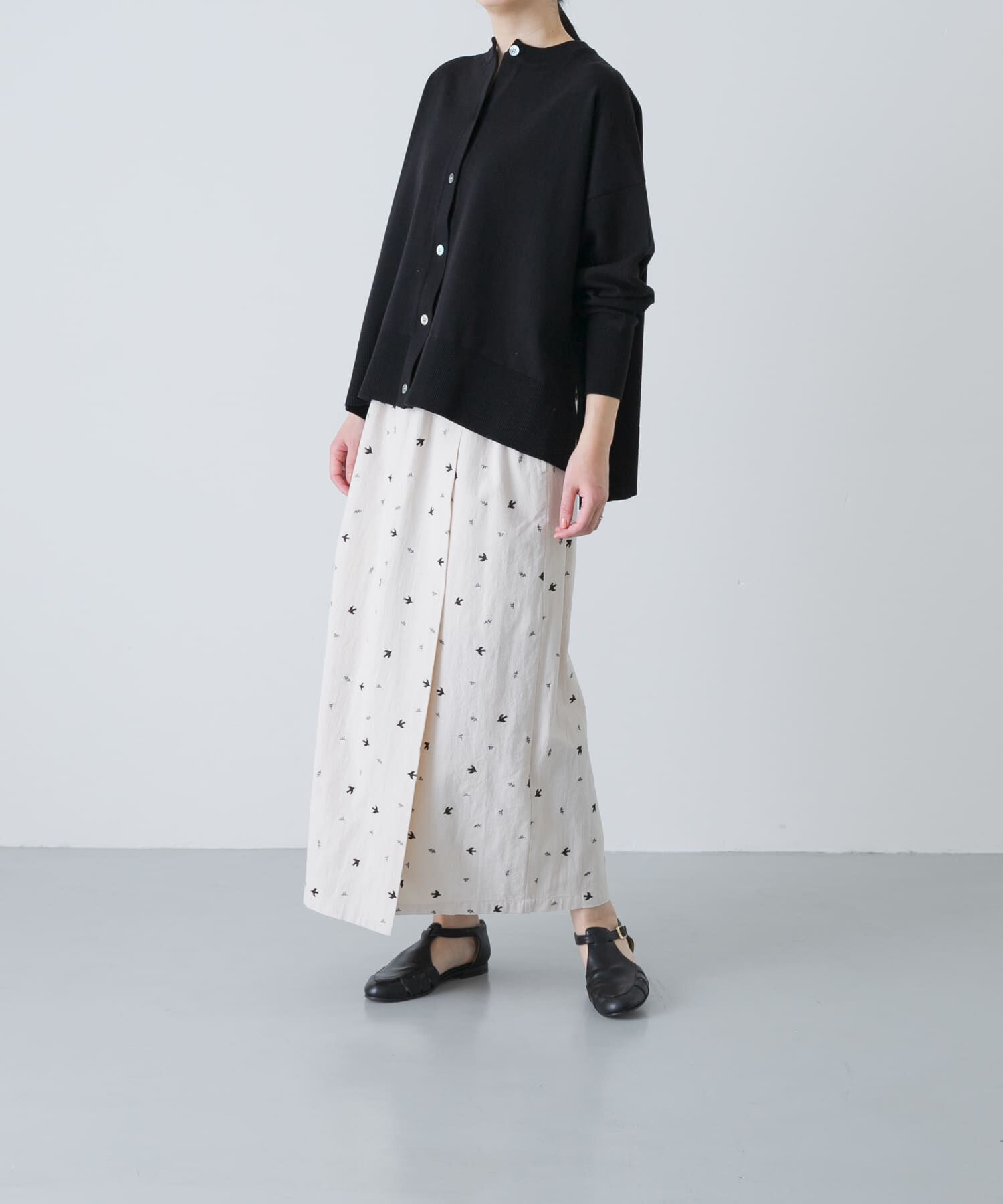 かぐれ「ツバメ刺繍ラップスカート」|スカート|