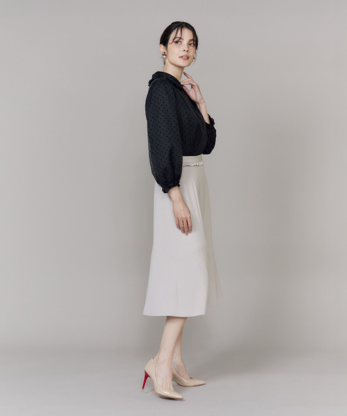 Maglie le cassetto「《WEB・POPUP限定商品》オーガンドットフロッキー衿フリルブラウス」|シャツ・ブラウス|