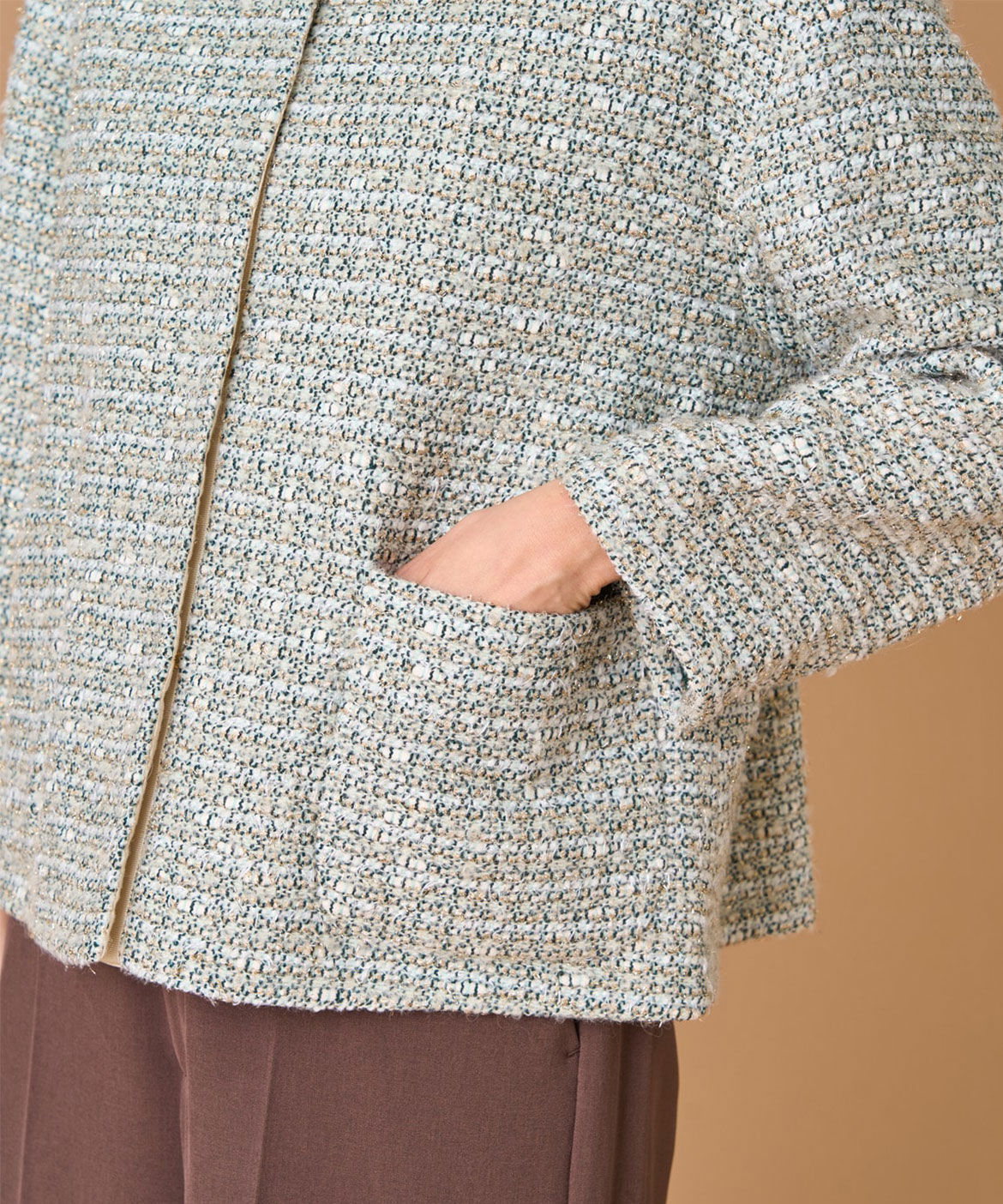 INED「ツイードジャケット《LINTON》」|ノーカラージャケット|