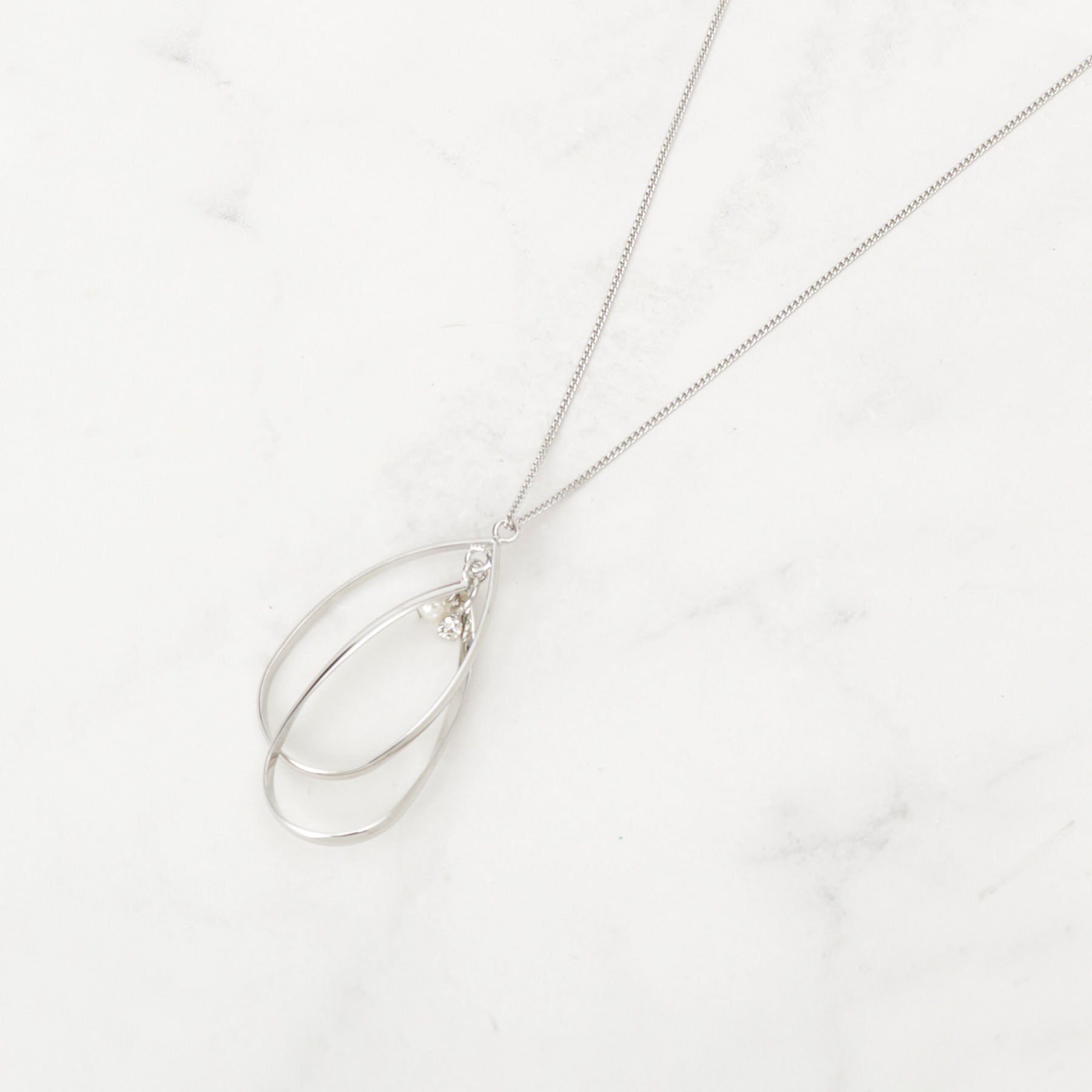 grove「ツイストダブルオーバルパール調ネックレス」|ネックレス|シルバー(006)