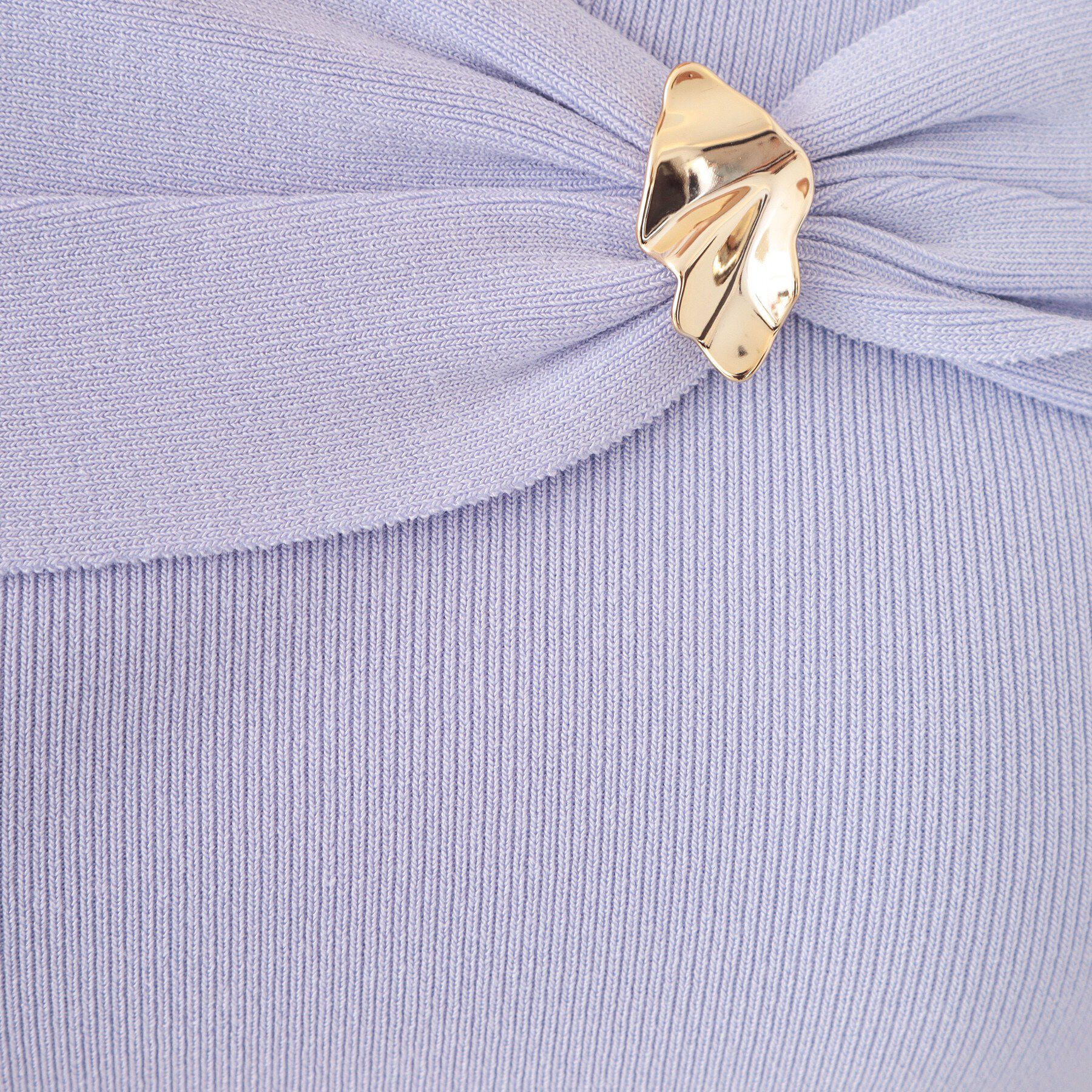 index「ブローチ風ゴールドパーツ付きアシメニット【洗濯機OK/坑ピル】」|ニット・セーター|