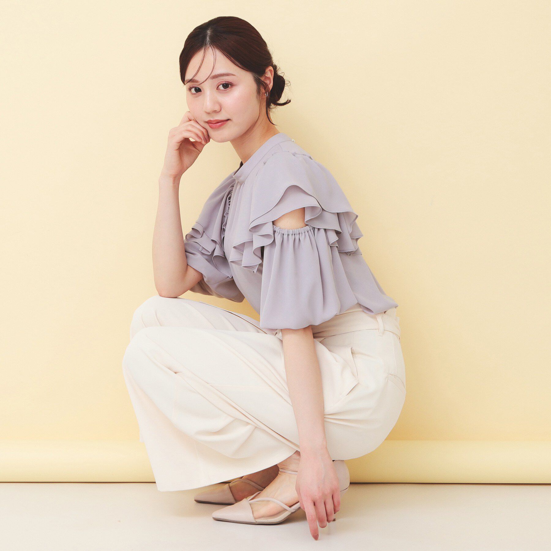 index「フリルスリットバルーンスリーブブラウス【洗濯機OK/イージーアイロン/防シワ】」|シャツ・ブラウス|