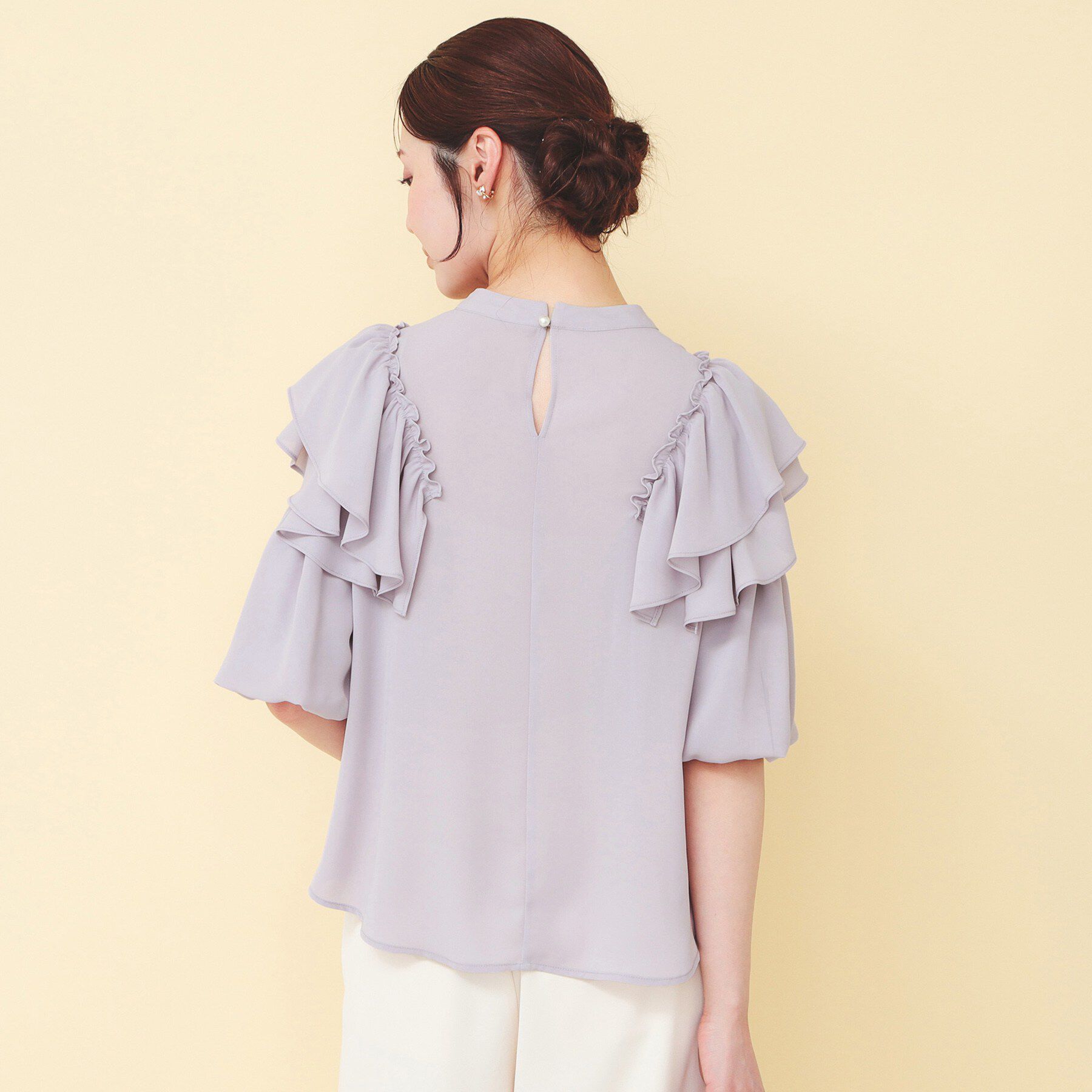 index「フリルスリットバルーンスリーブブラウス【洗濯機OK/イージーアイロン/防シワ】」|シャツ・ブラウス|
