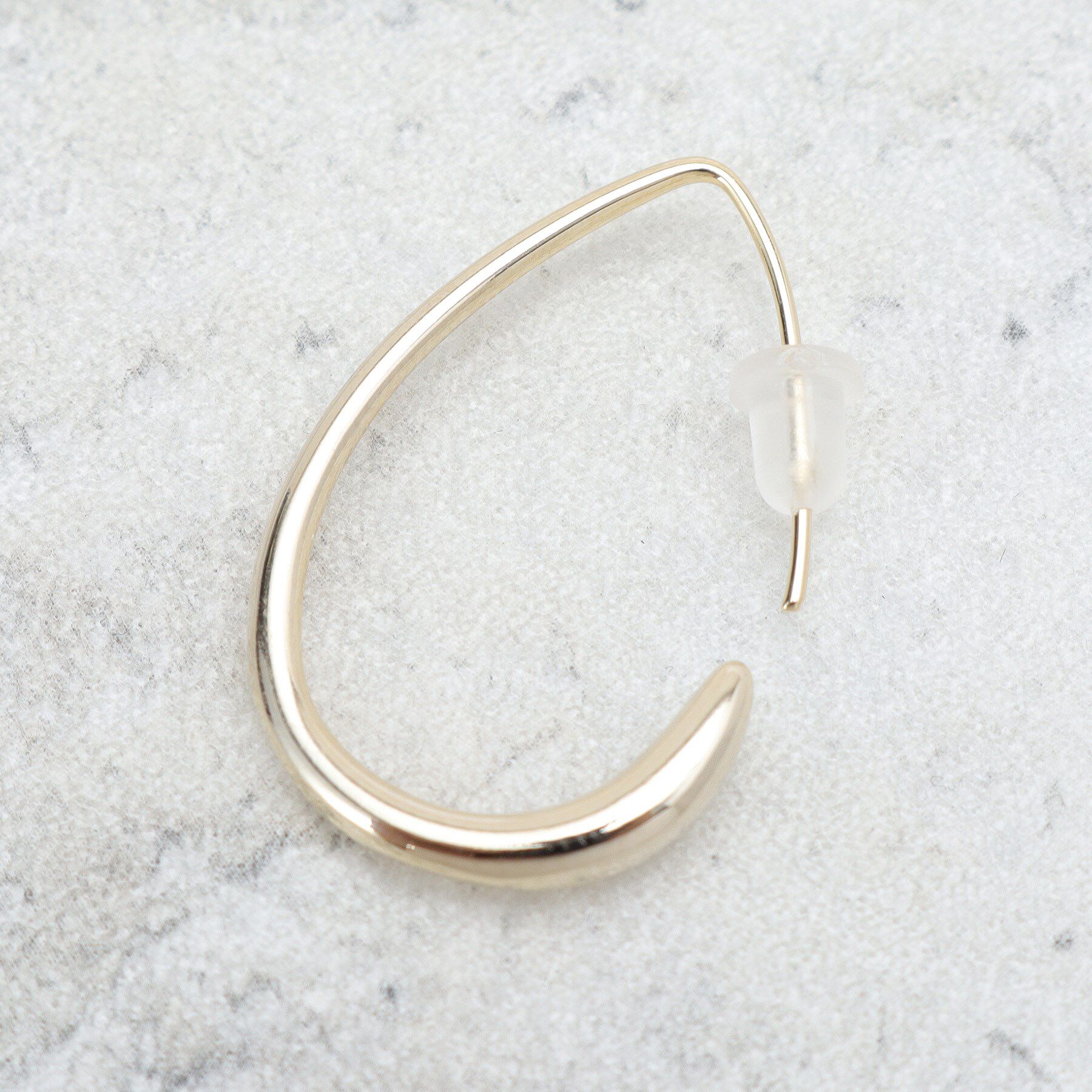 OPAQUE.CLIP「しずくメタルフープピアス」|ピアス|