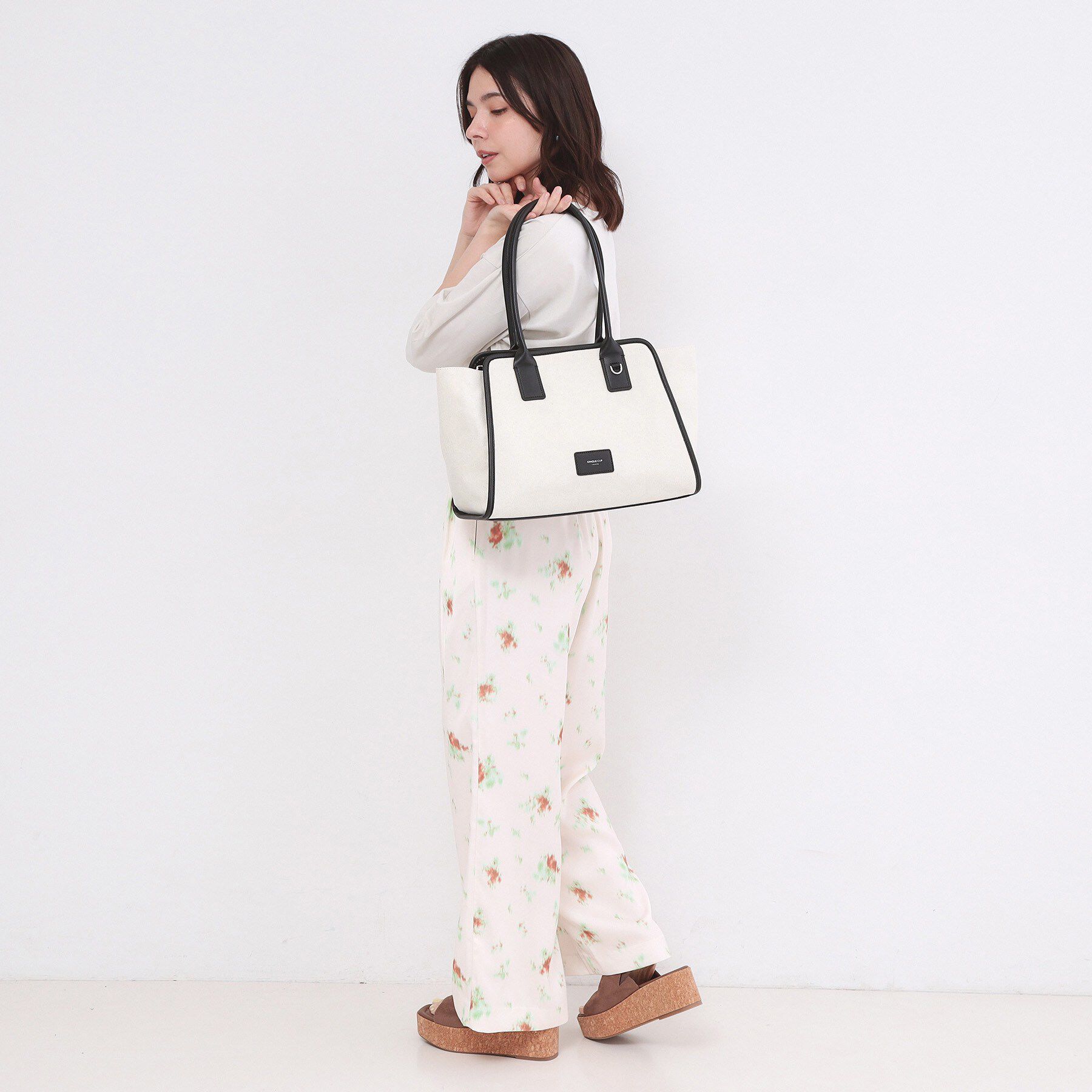 OPAQUE.CLIP「合皮パイピングワイドトート」|トートバッグ|