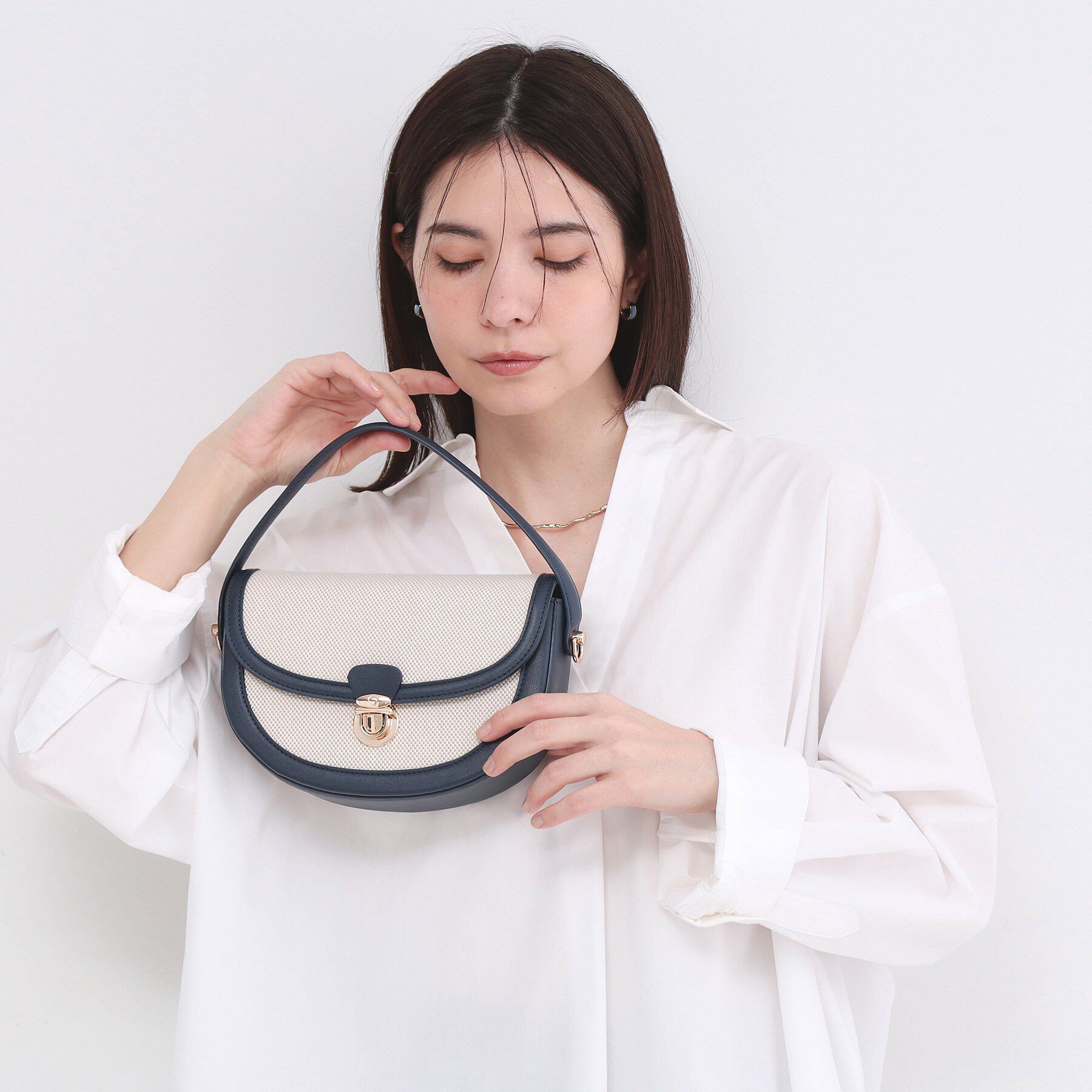 OPAQUE.CLIP「【2WAY】キャンバス&times;合皮コンビフロントデザインバッグ」|ショルダー・メッセンジャー|ネイビー(094)