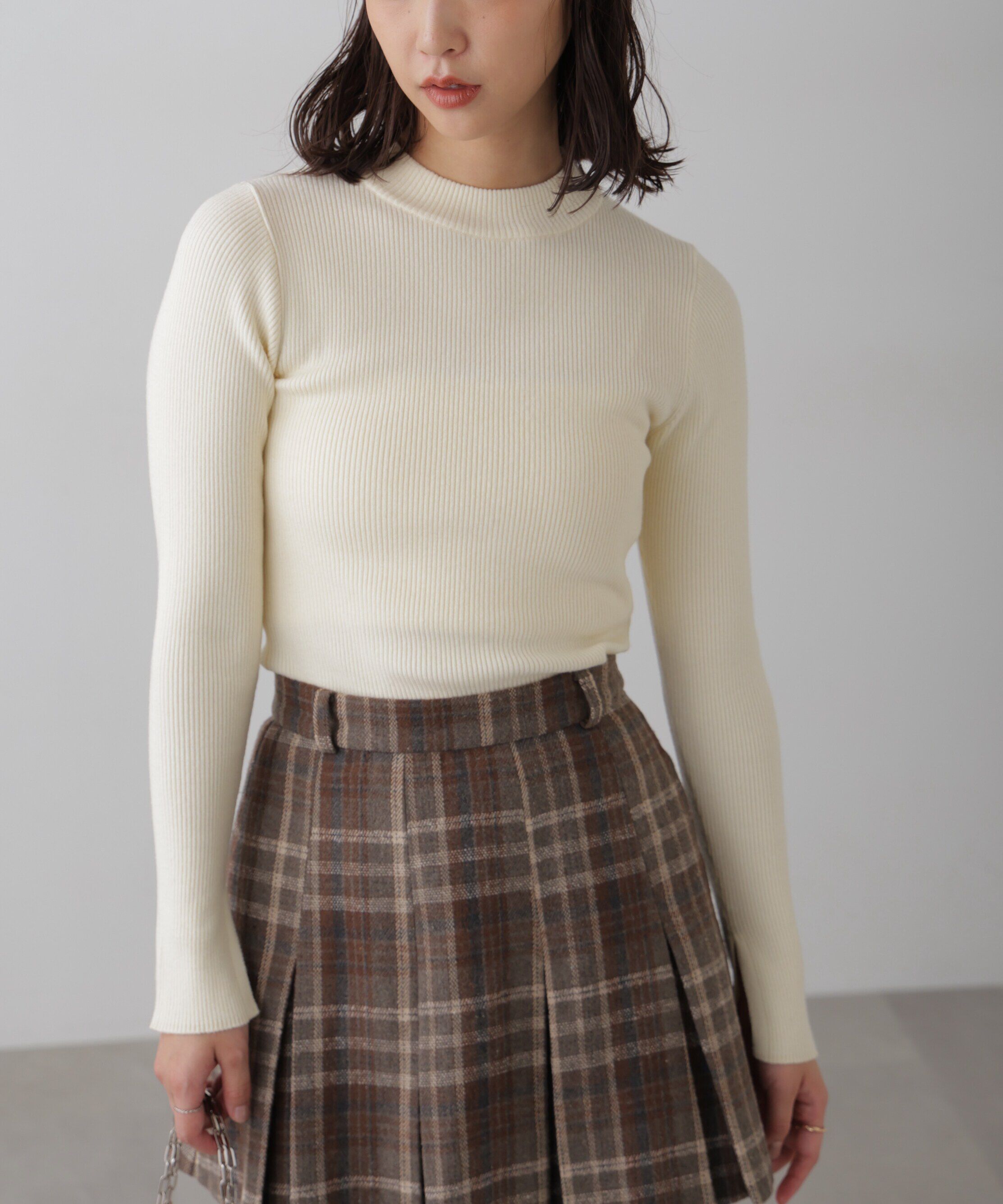  「〈洗える〉マシンウォッシャブルボトルネックニット」|ニット・セーター|