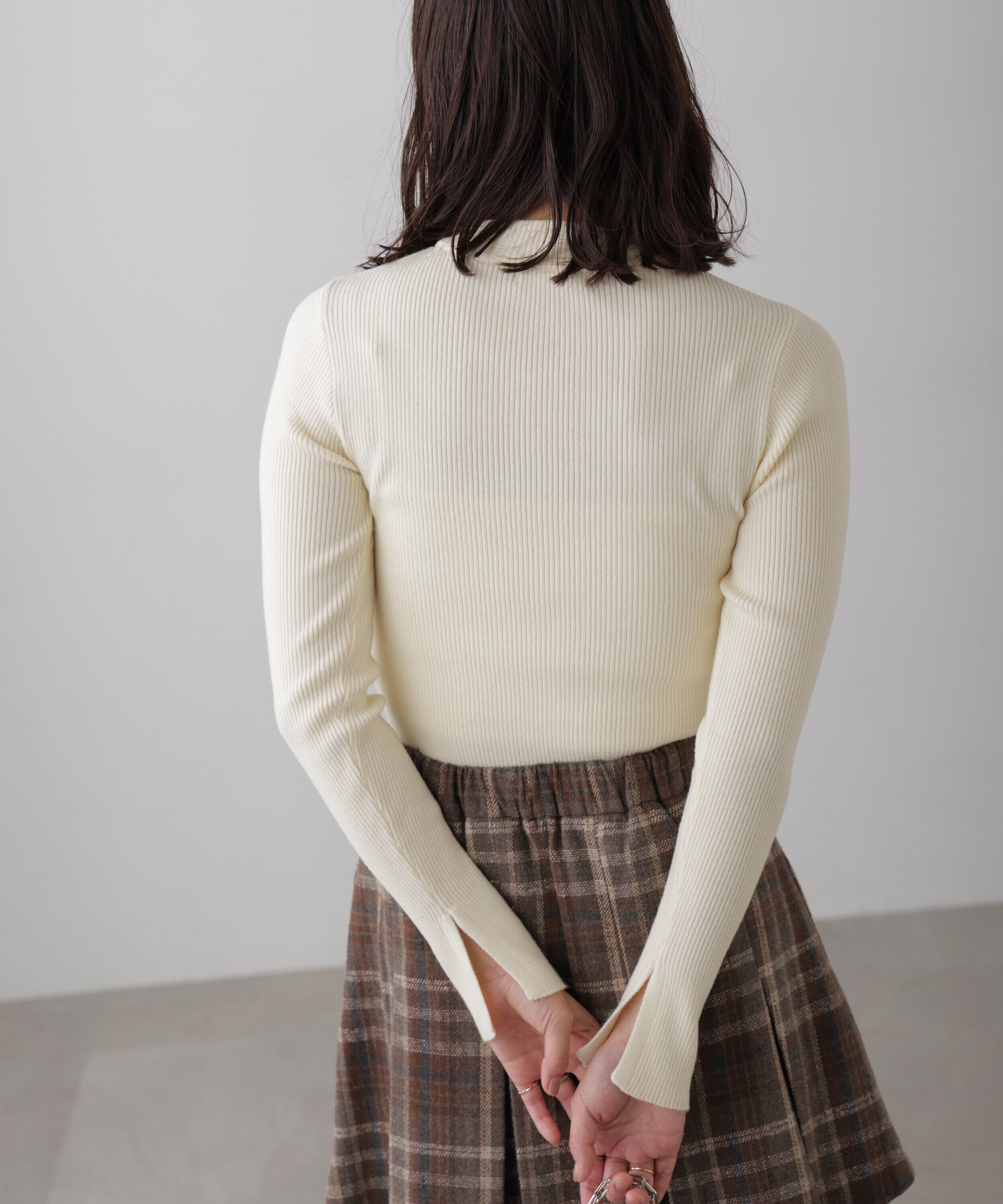  「〈洗える〉マシンウォッシャブルボトルネックニット」|ニット・セーター|