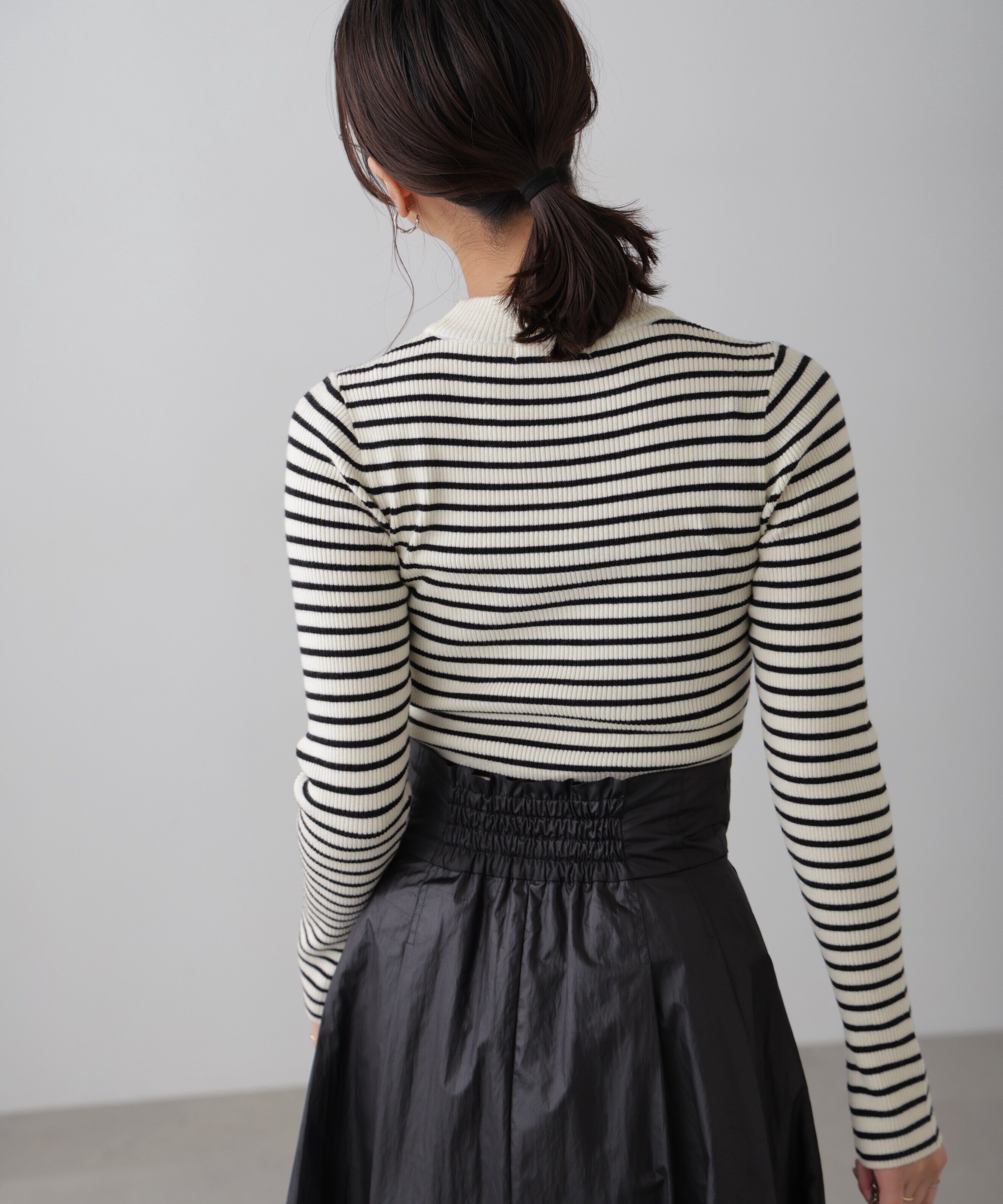  「〈洗える〉マシンウォッシャブルボトルネックニット」|ニット・セーター|