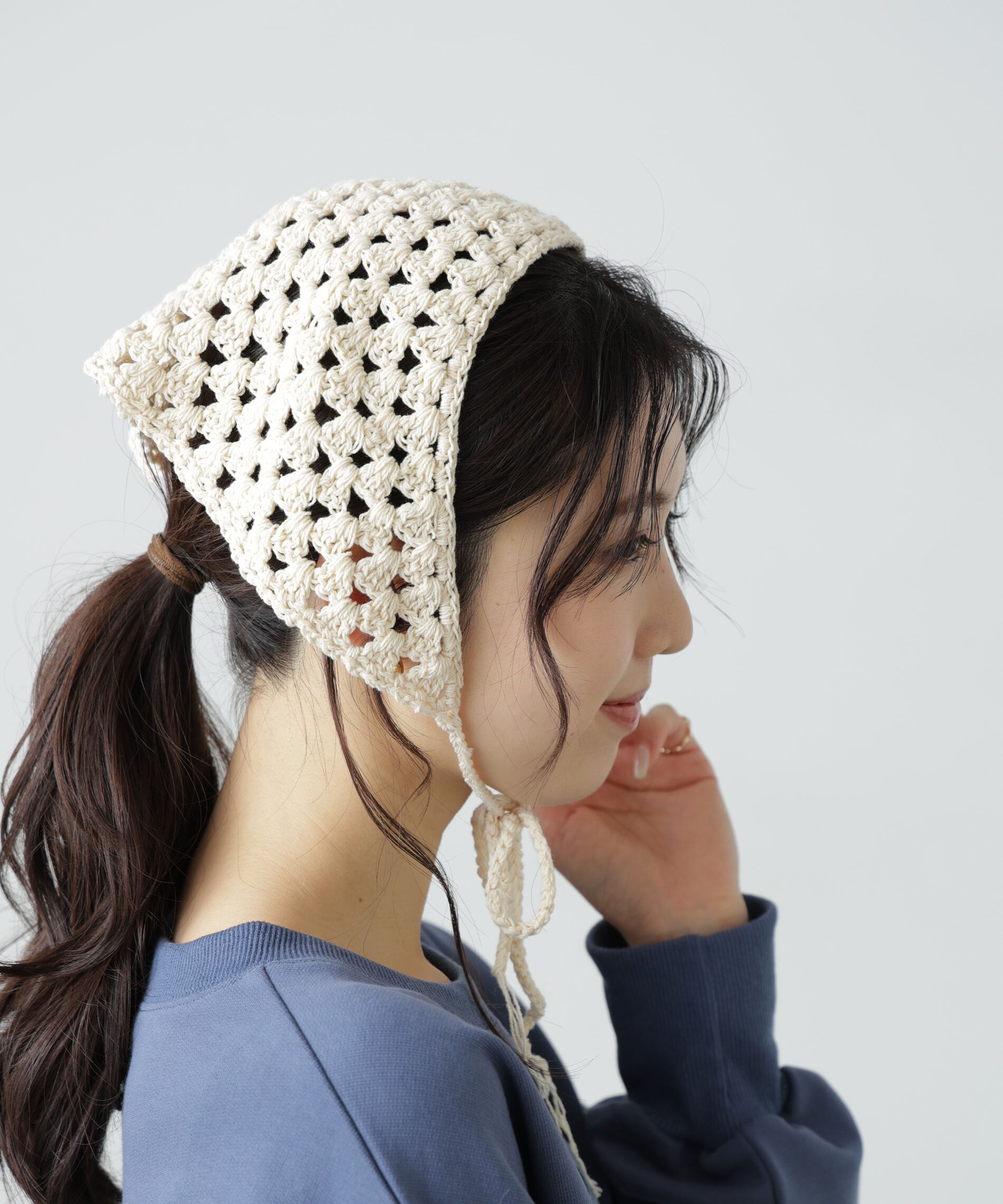  「編みバブーシュカ」|ハンカチ|