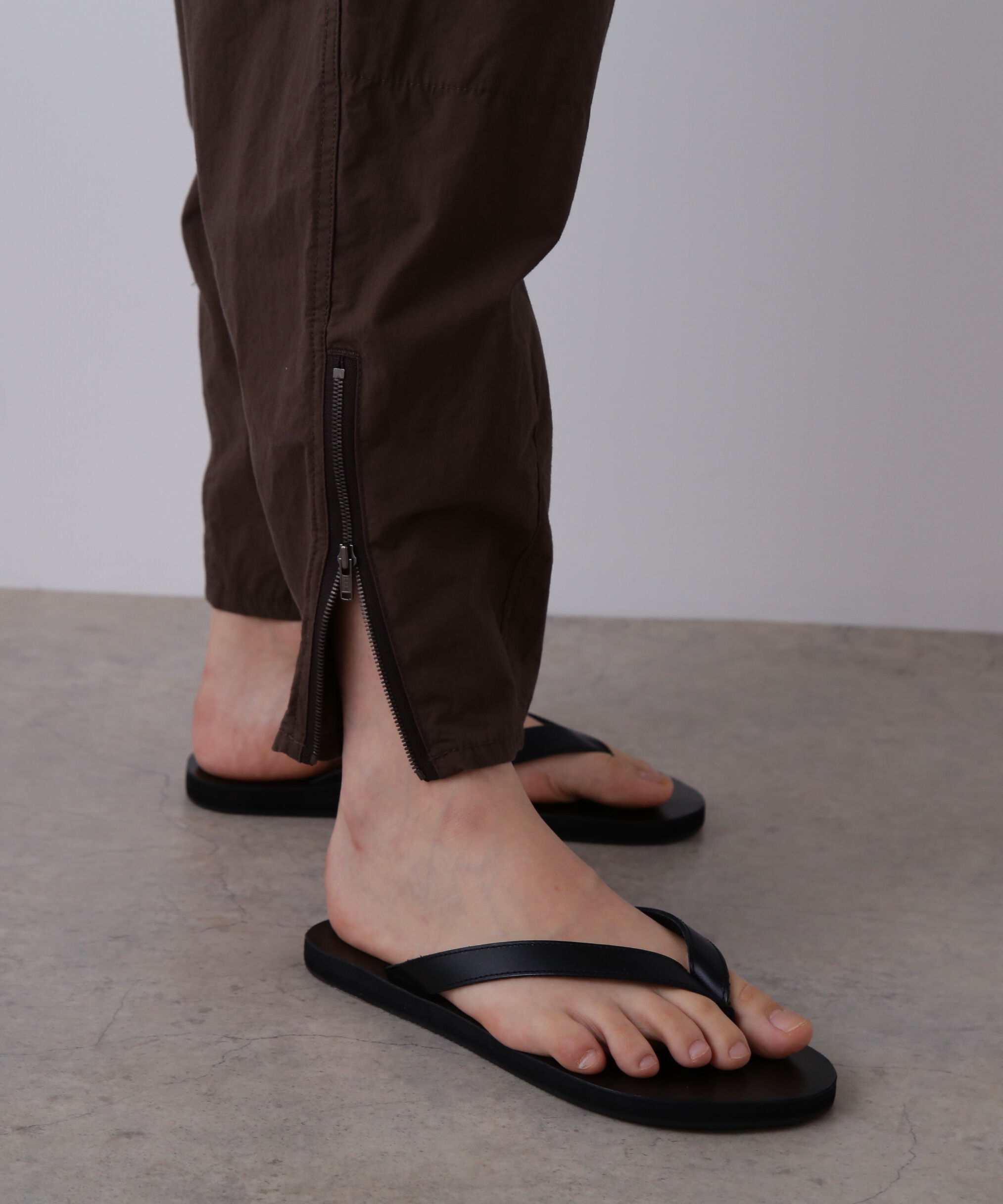YLEVE 「YLEVE / HIGH DENSITY TYPEWRITER COTTON CARGO PANTS」|その他|