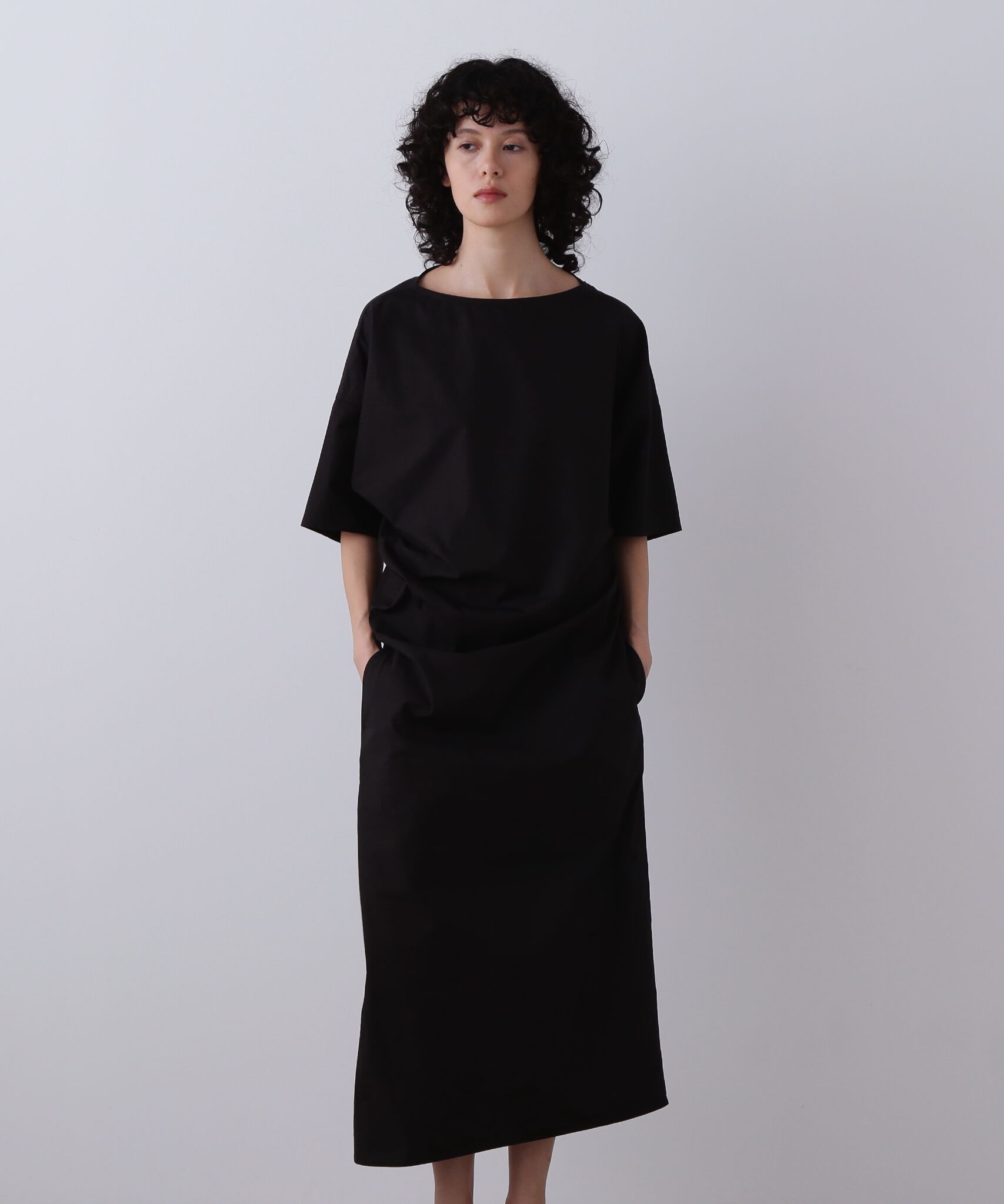 YLEVE 「YLEVE / FINX COTTON WEATHER ASYMMETRY ONE PIECE」|ワンピース|