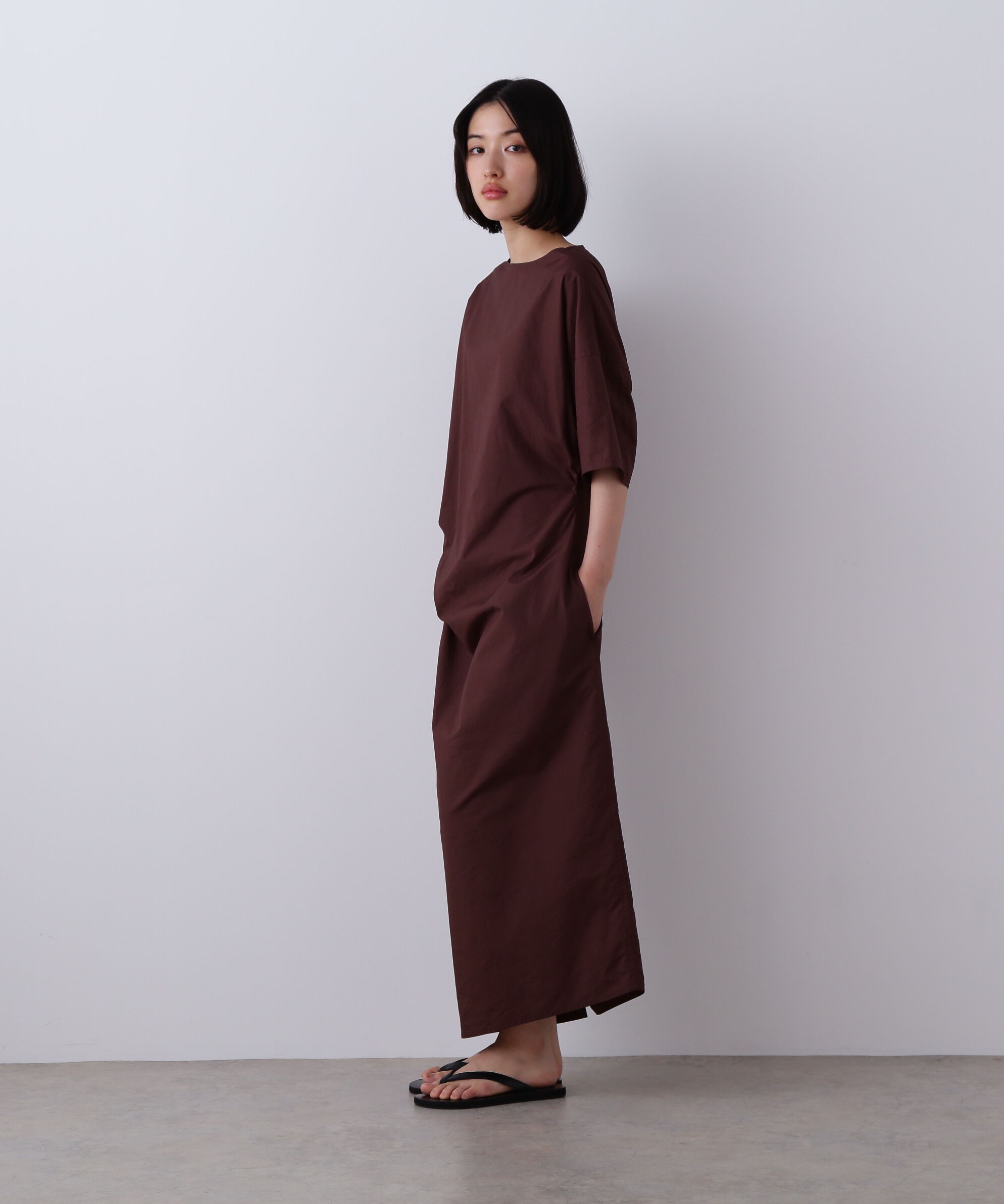 YLEVE 「YLEVE / FINX COTTON WEATHER ASYMMETRY ONE PIECE」|ワンピース|