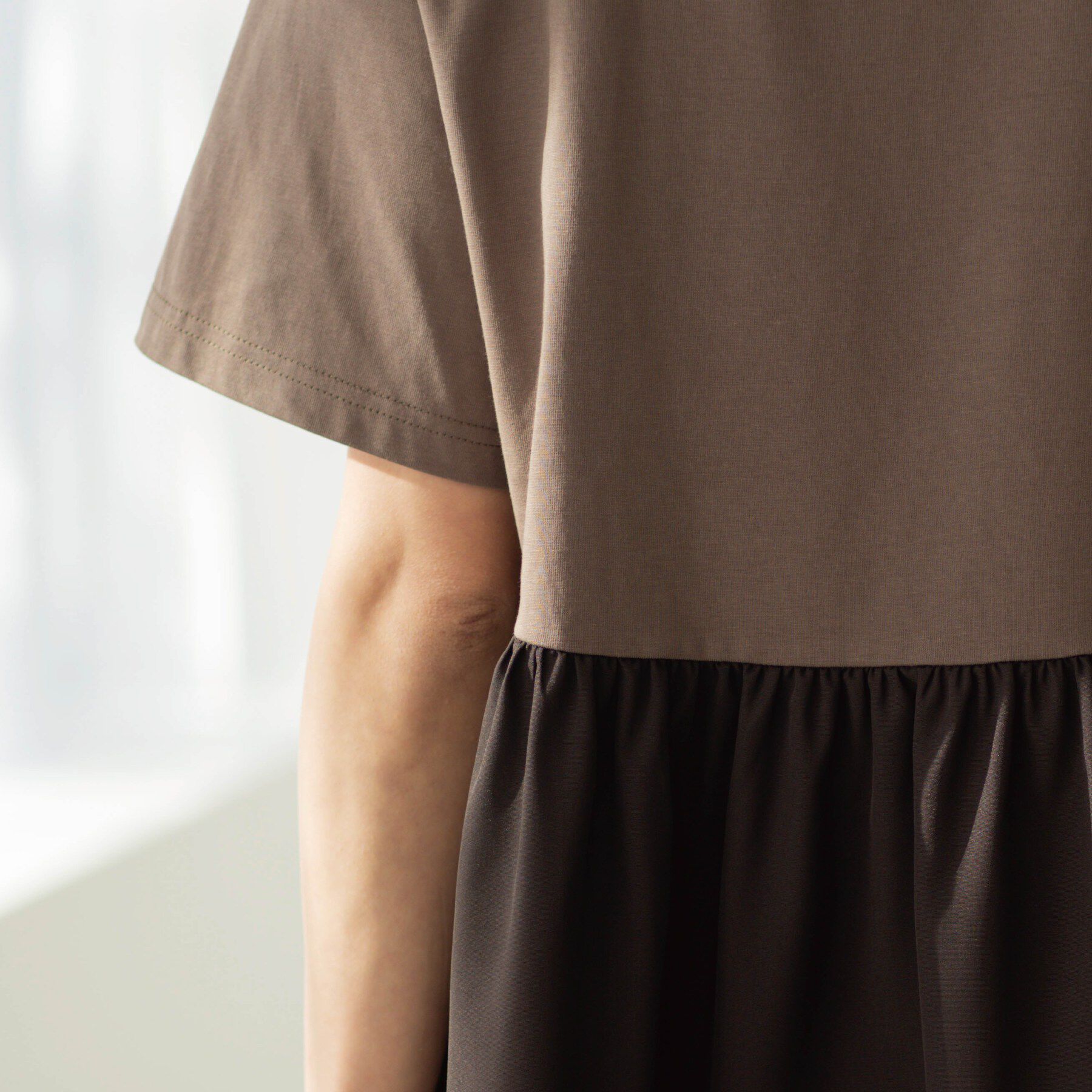 SHOO･LA･RUE「バックギャザーペプラムTシャツ」|Tシャツ・カットソー|