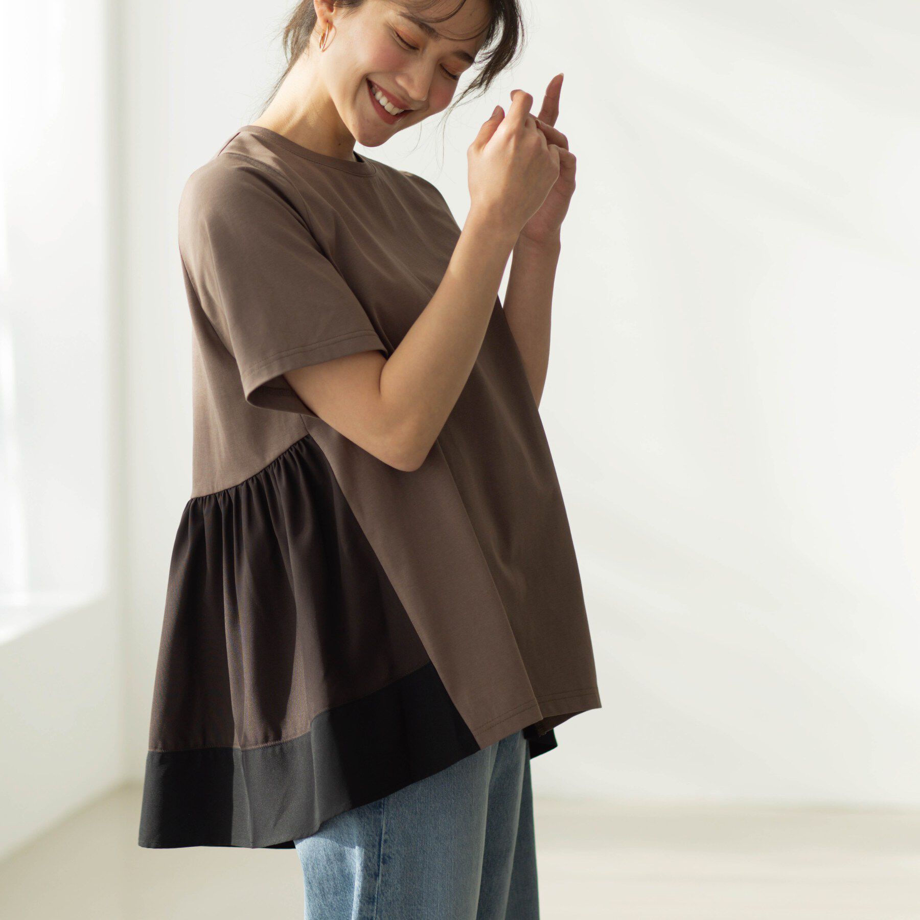 SHOO･LA･RUE「バックギャザーペプラムTシャツ」|Tシャツ・カットソー|ベージュ(552)