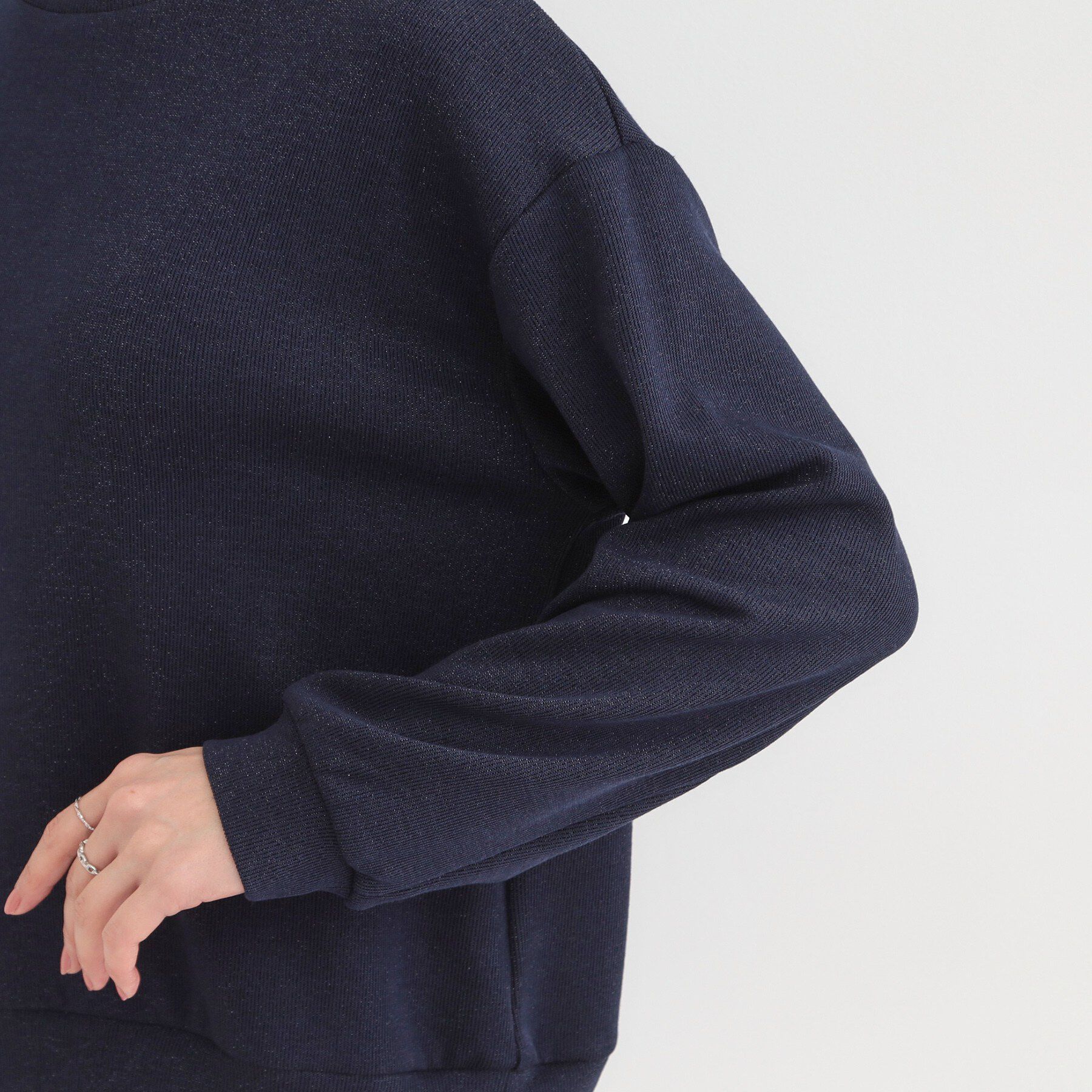 SHOO･LA･RUE「【洗濯機可/S-LL】1枚でサマ見え ラメニットソー レイヤード風トップス」|Tシャツ・カットソー|