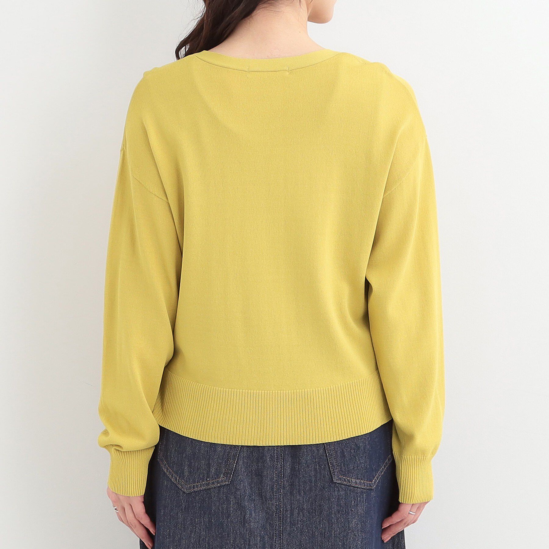 SHOO･LA･RUE「【洗濯機可/ひんやり/UV】さらっとしたタッチが心地よい ショートVカーディガン」|カーディガン|