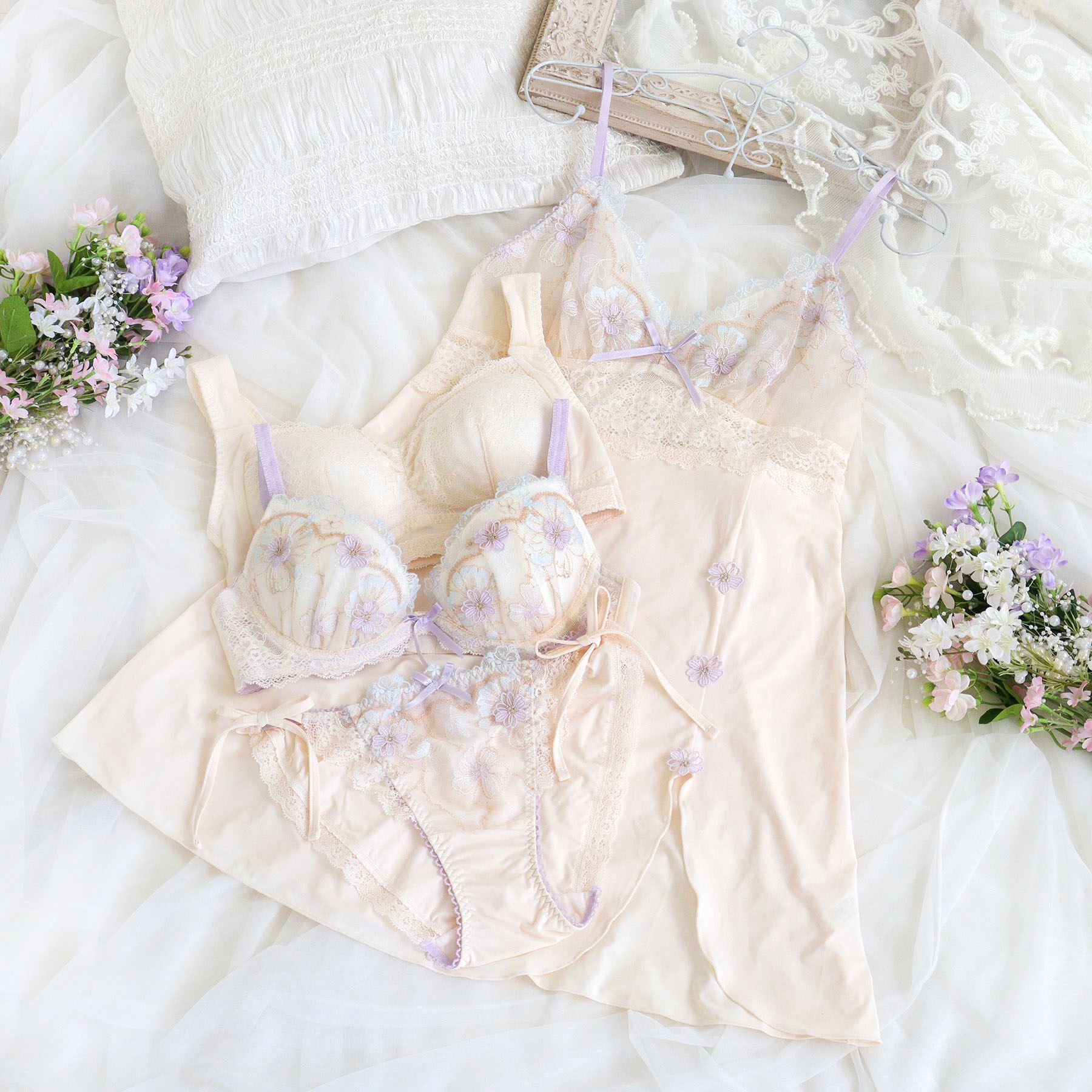 Risa Magli「ヘイリー ブラジャー （B-C） ＜リサマリ ミラクル谷間ブラ＞」|インナー|