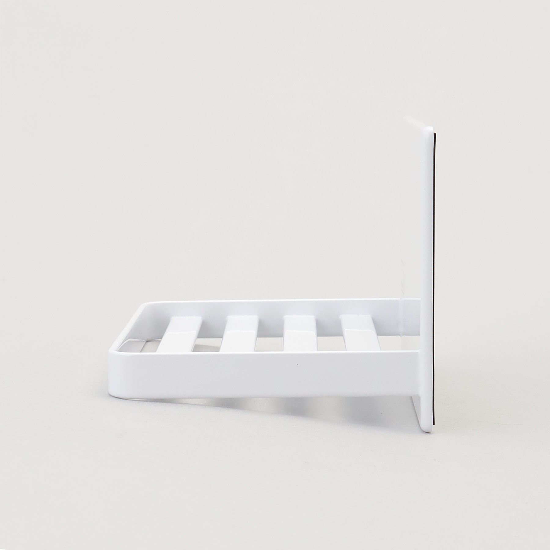 212 KITCHEN STORE「マグネットバスルーム　ソープトレー WH 山崎実業 ＜tower  タワー＞」|食器・キッチングッズ|