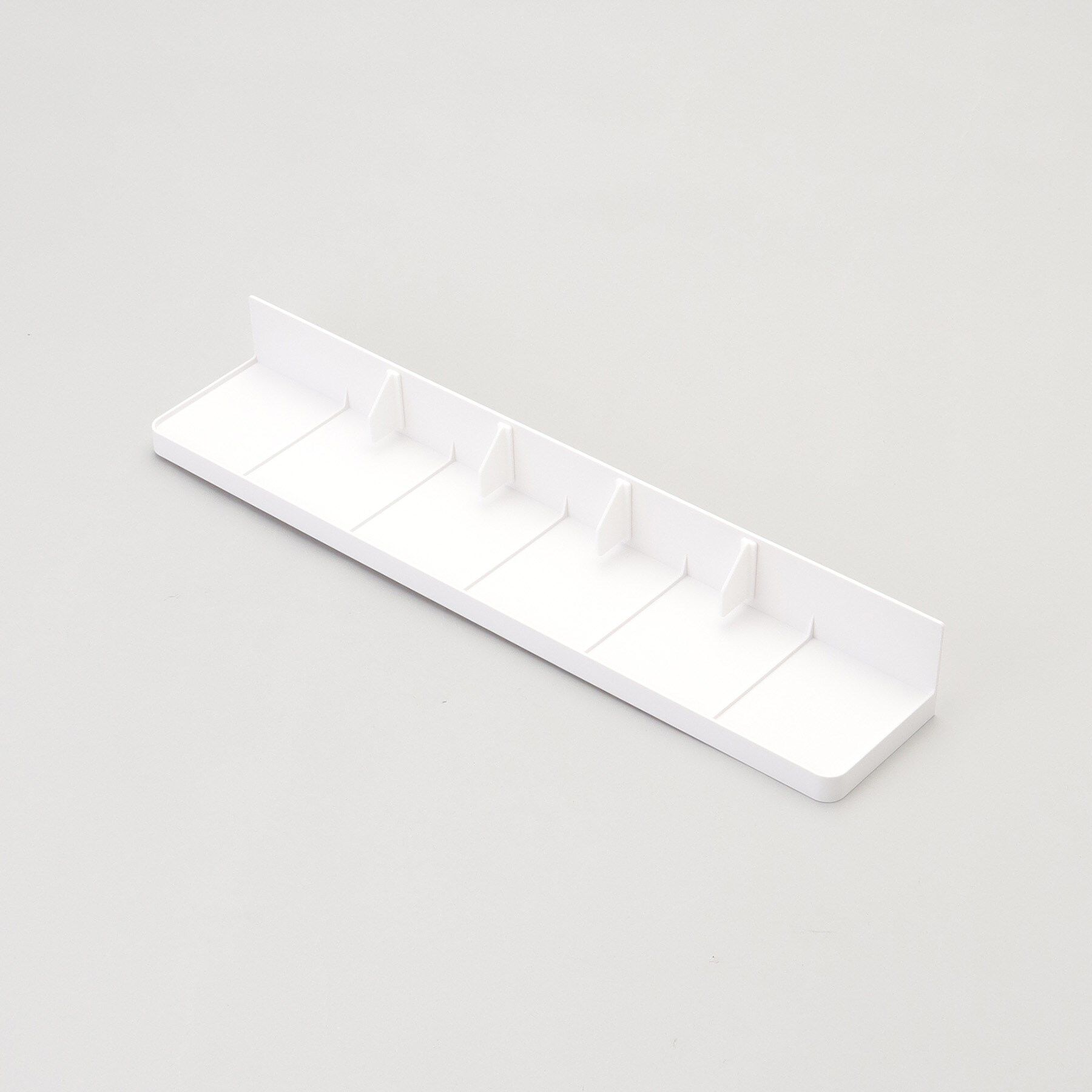 212 KITCHEN STORE「洗面台横隙間トレー WH 山崎実業 ＜tower  タワー＞」|食器・キッチングッズ|