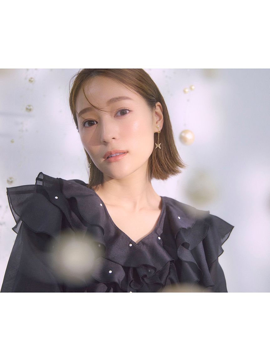 CELFORD「【HANAE MORI&times;CELFORDコラボ】 パール付きフリルブラウス」|シャツ・ブラウス|