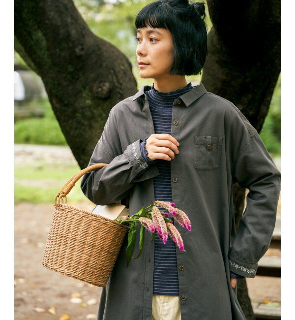 Lbc with Life「エクリュ ミニポケ刺繍シャツワンピース」|ワンピース|