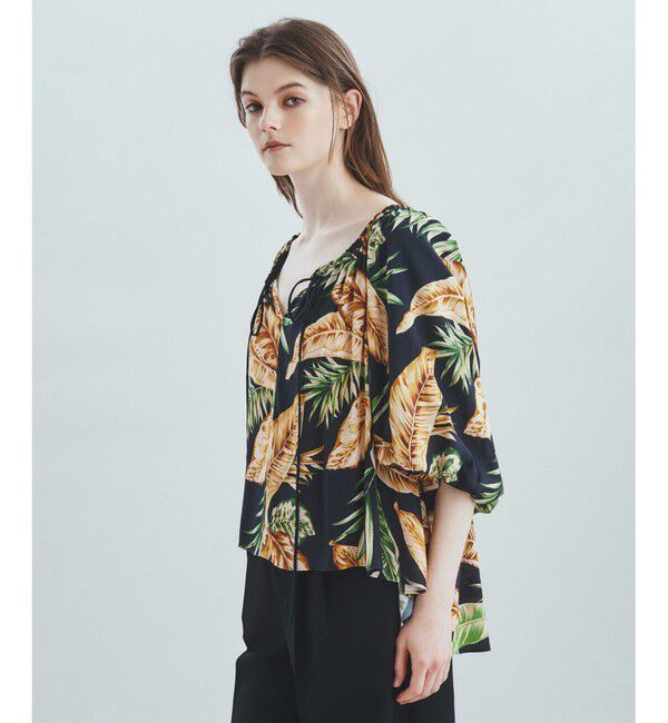 Grace Class「リーフプリントカフタントップ」|シャツ・ブラウス|ブラック