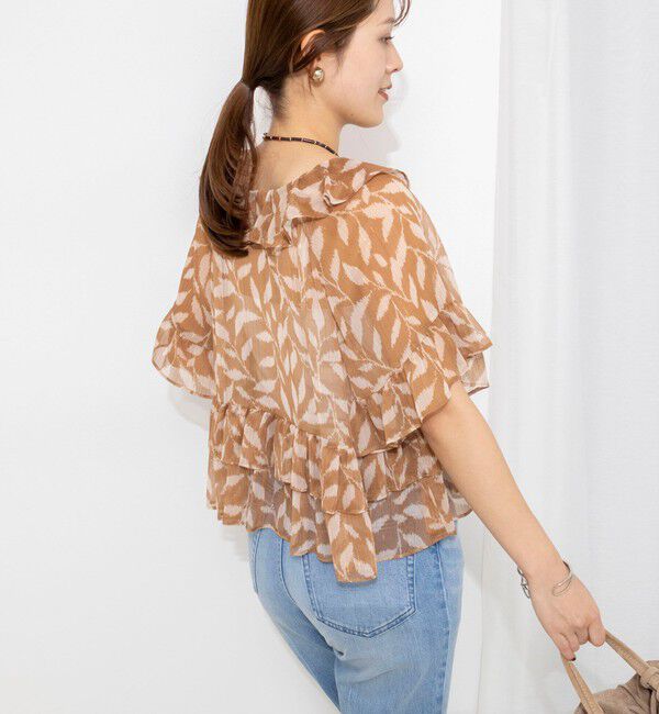 NOLLEY'S「【Import Fabric】ウォッシャブル楊柳リーフ柄フリルブラウス」|シャツ・ブラウス|