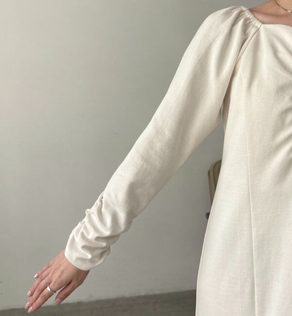  「【低身長サイズあり】ウェーブネックギャザーワンピース」|ワンピース|