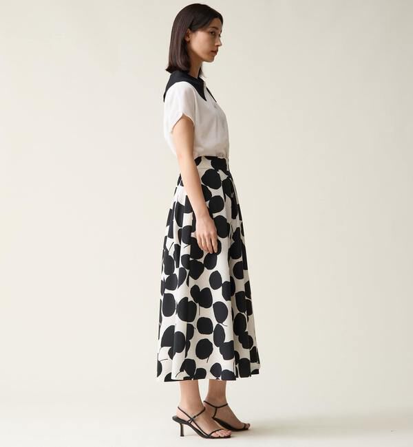 TIARA「バイカラー衿ニット」|ニット・セーター|