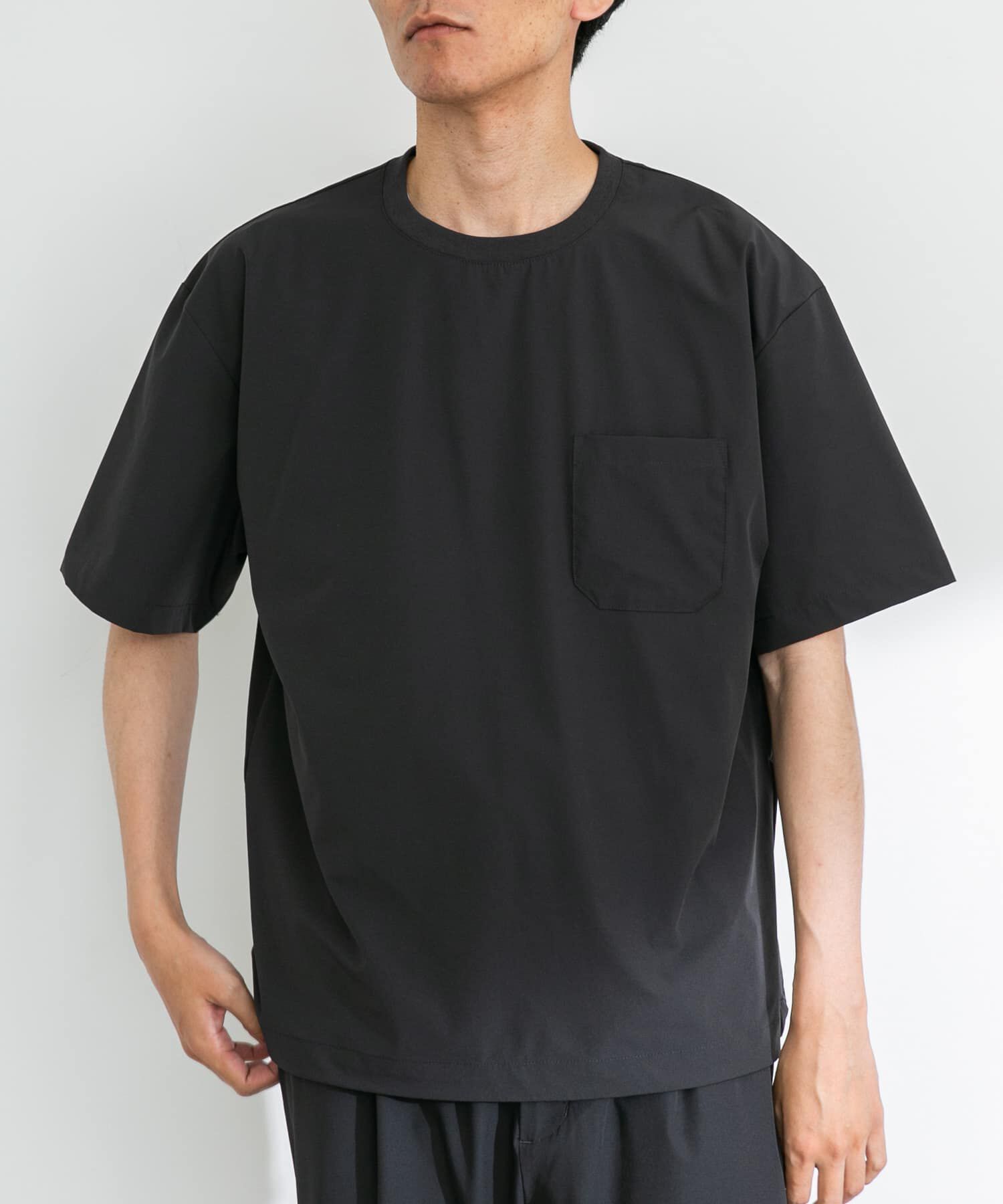 Sonny Label 「『接触冷感/吸水速乾/UVカット』Breeze Fit クルーネックTシャツ」|Tシャツ・カットソー|チャコールグレー