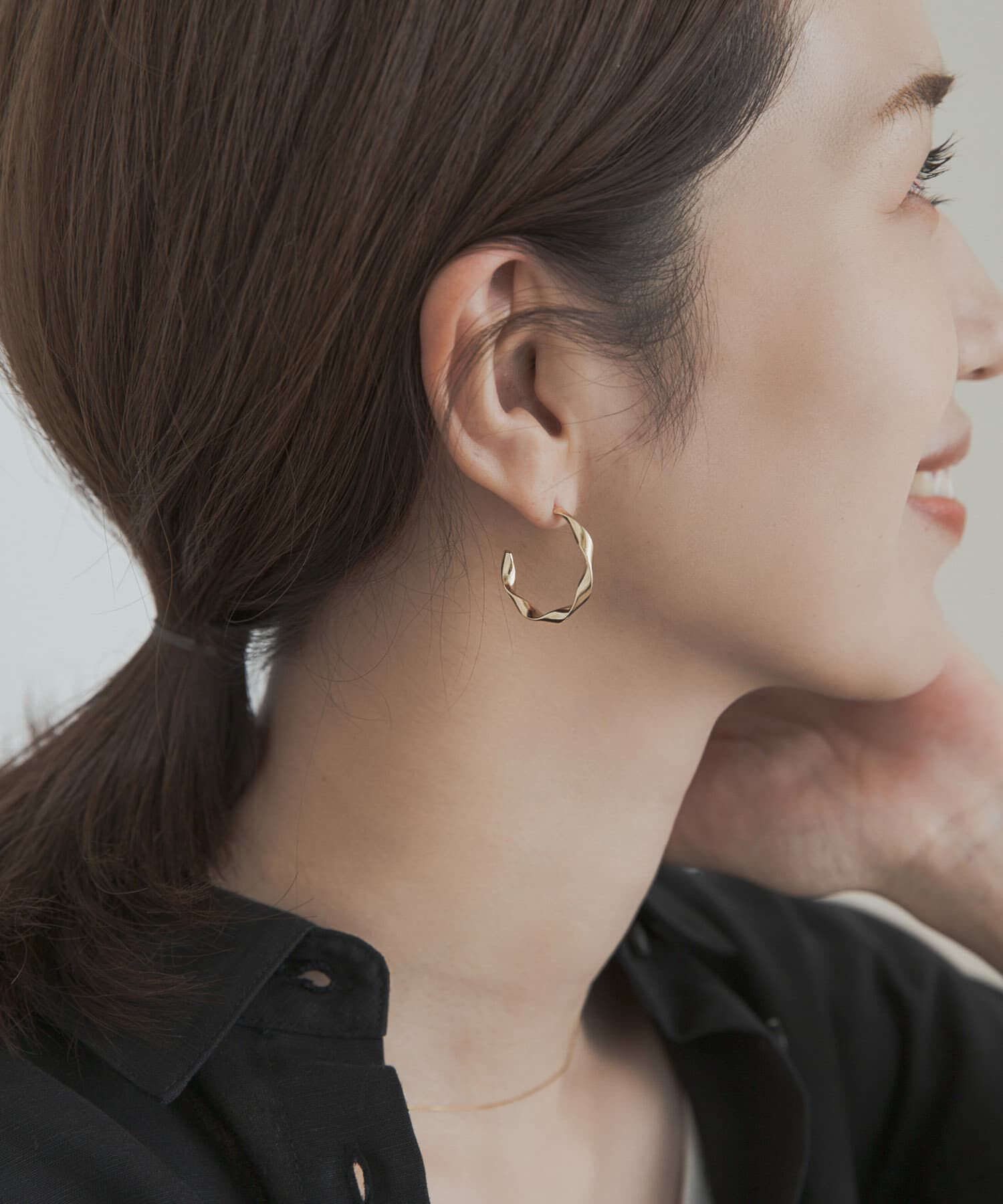 URBAN RESEARCH DOORS「ツイストフープピアス」|ピアス|