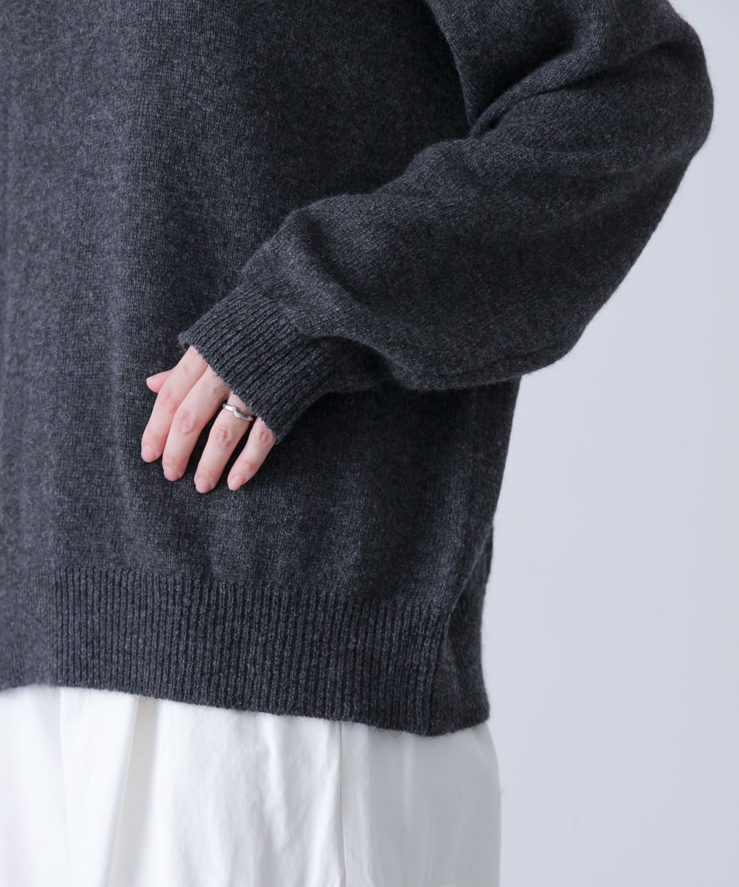 かぐれ「ヤクウールVネックニット」|ニット・セーター|